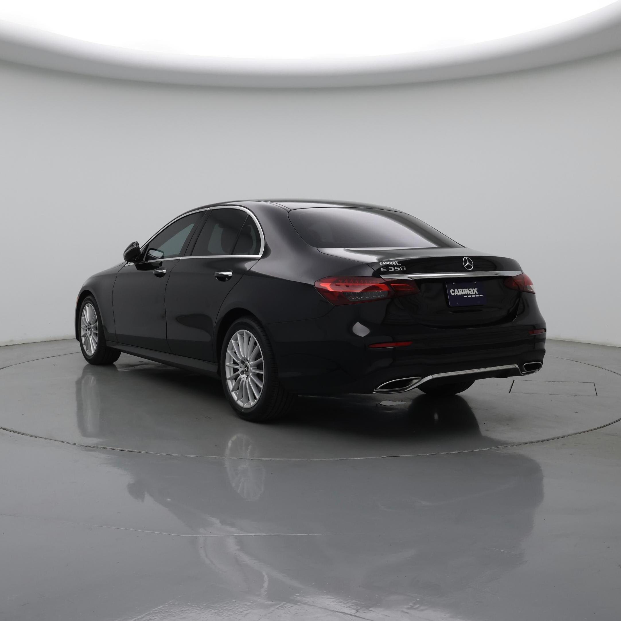 Thumbnail: 2023 Mercedes-Benz E-Class - 2