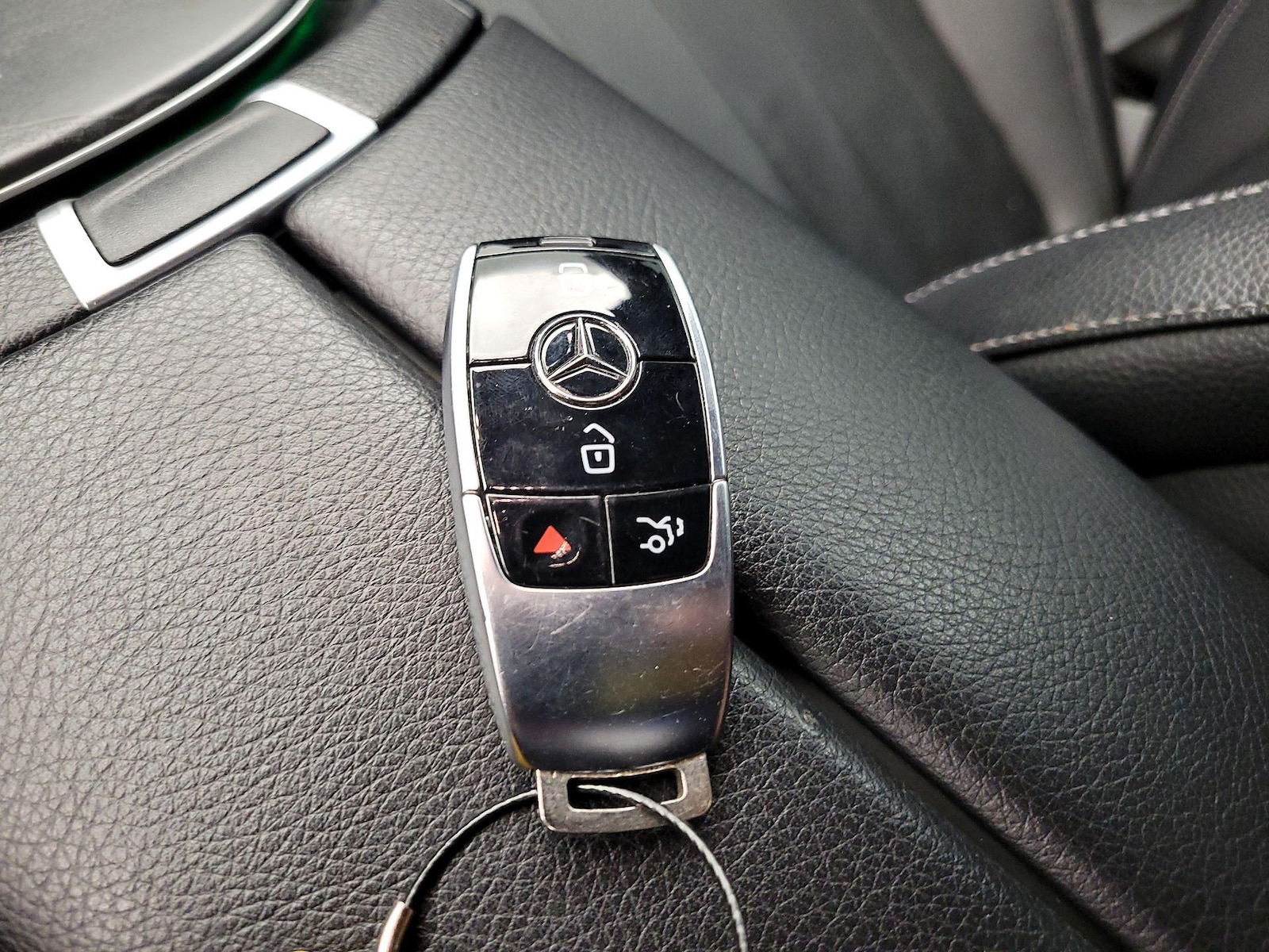 2023 Mercedes-Benz E-Class E350 - Photo 24