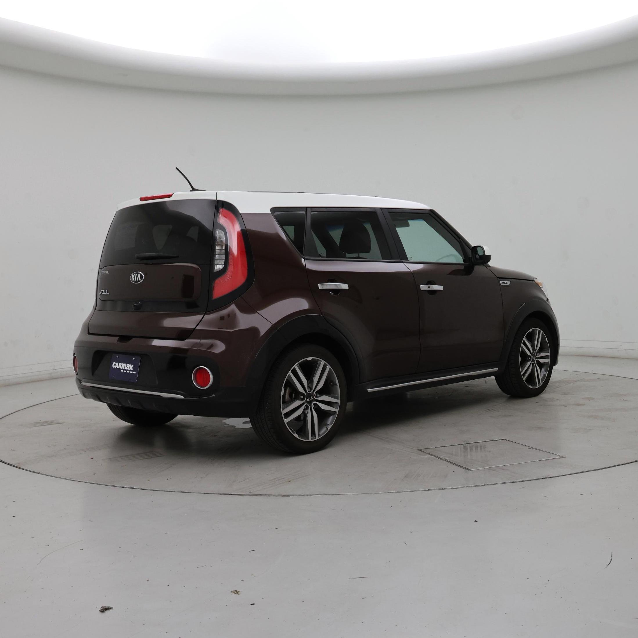 Thumbnail: 2017 Kia Soul - 8