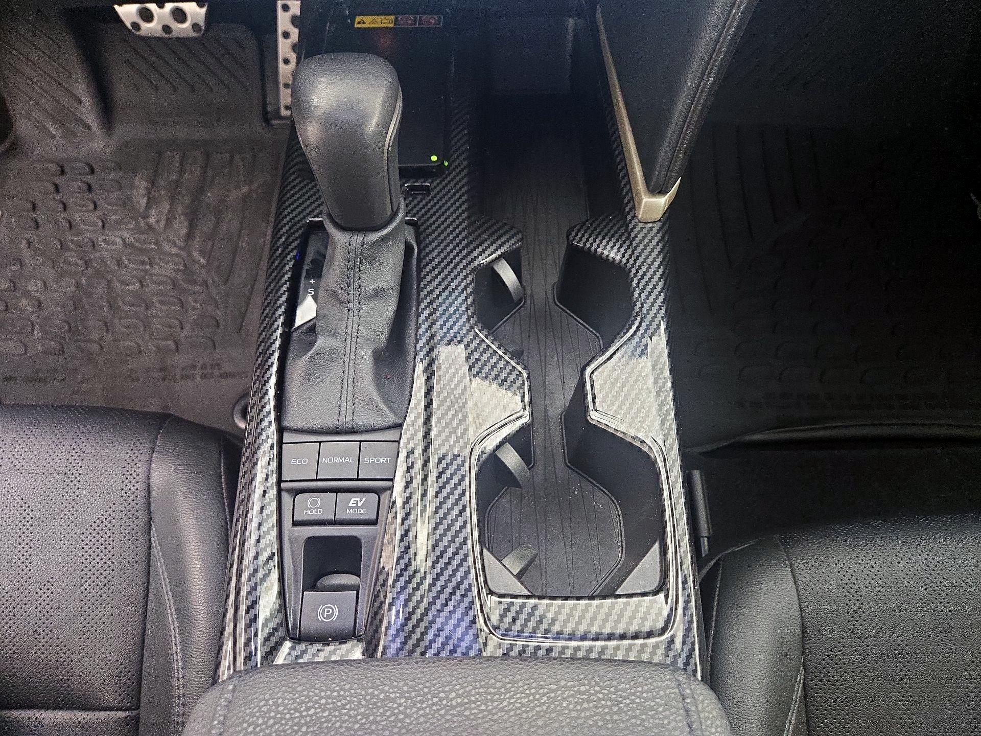 Thumbnail: 2025 Toyota Camry - 18