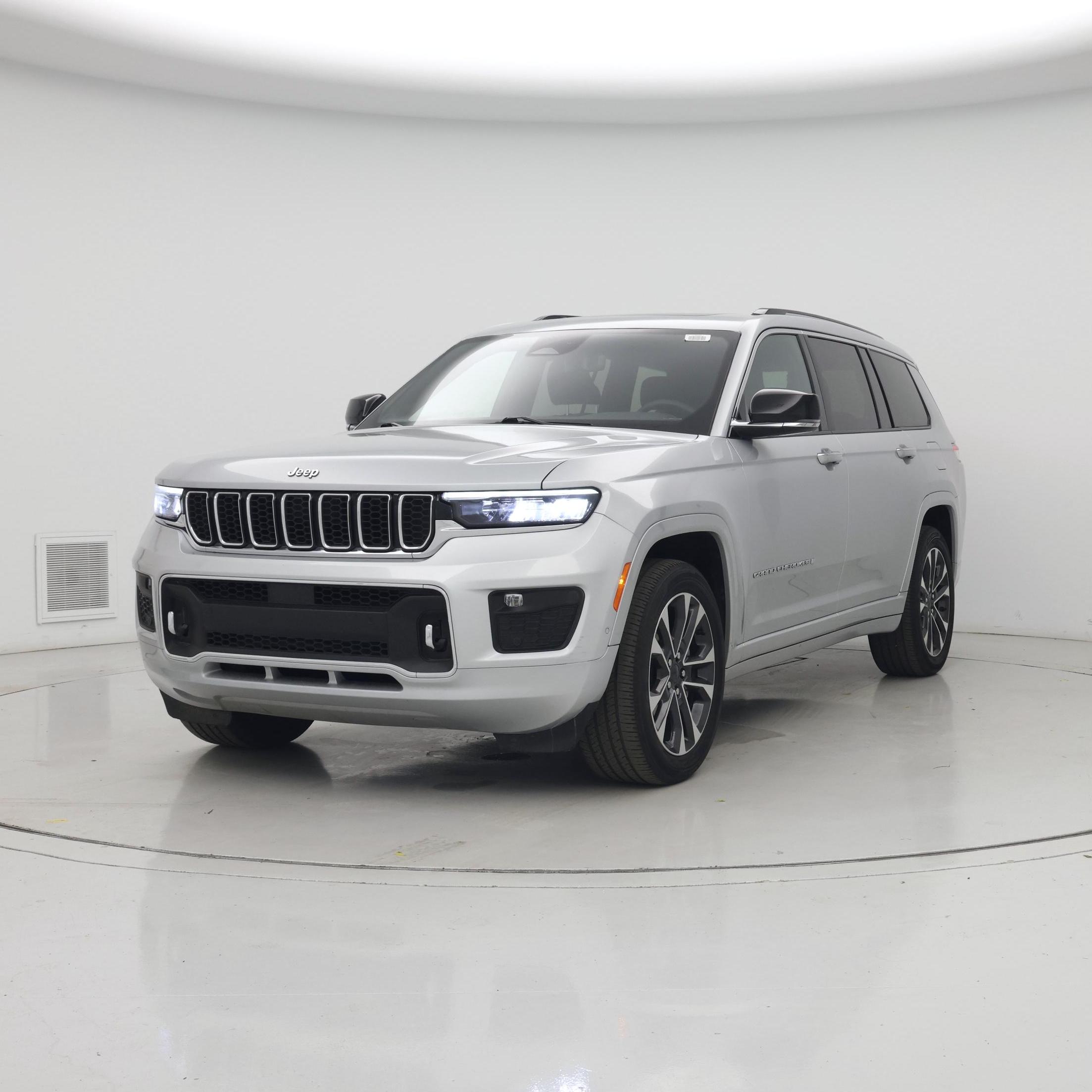 Thumbnail: 2023 Jeep Grand Cherokee L - 4