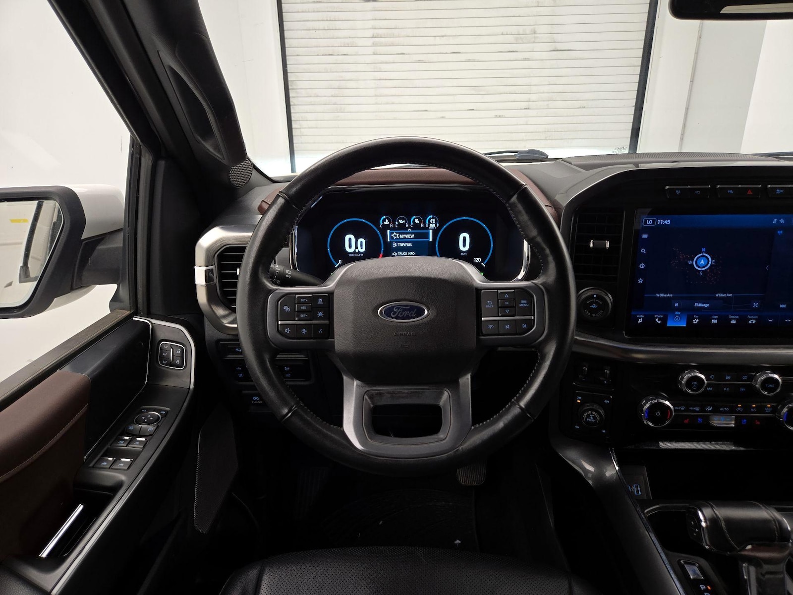 2023 Ford F-150 Lariat - Photo 11