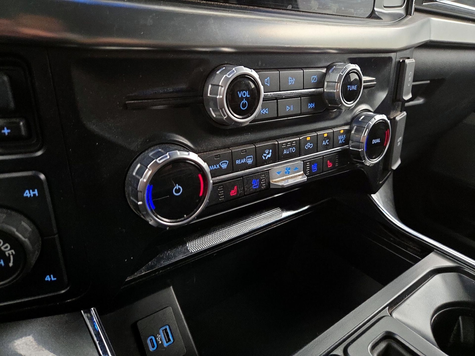 2023 Ford F-150 Lariat - Photo 18