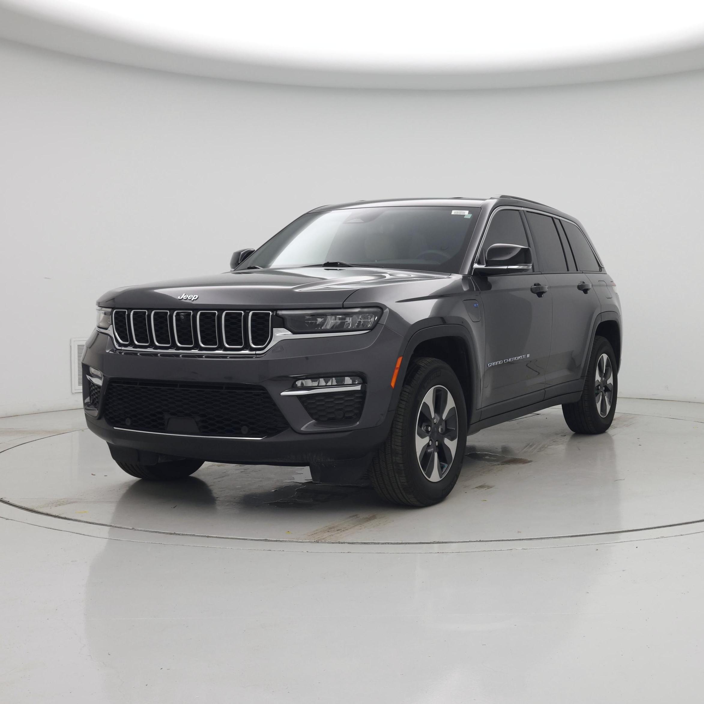 Thumbnail: 2023 Jeep Grand Cherokee - 4