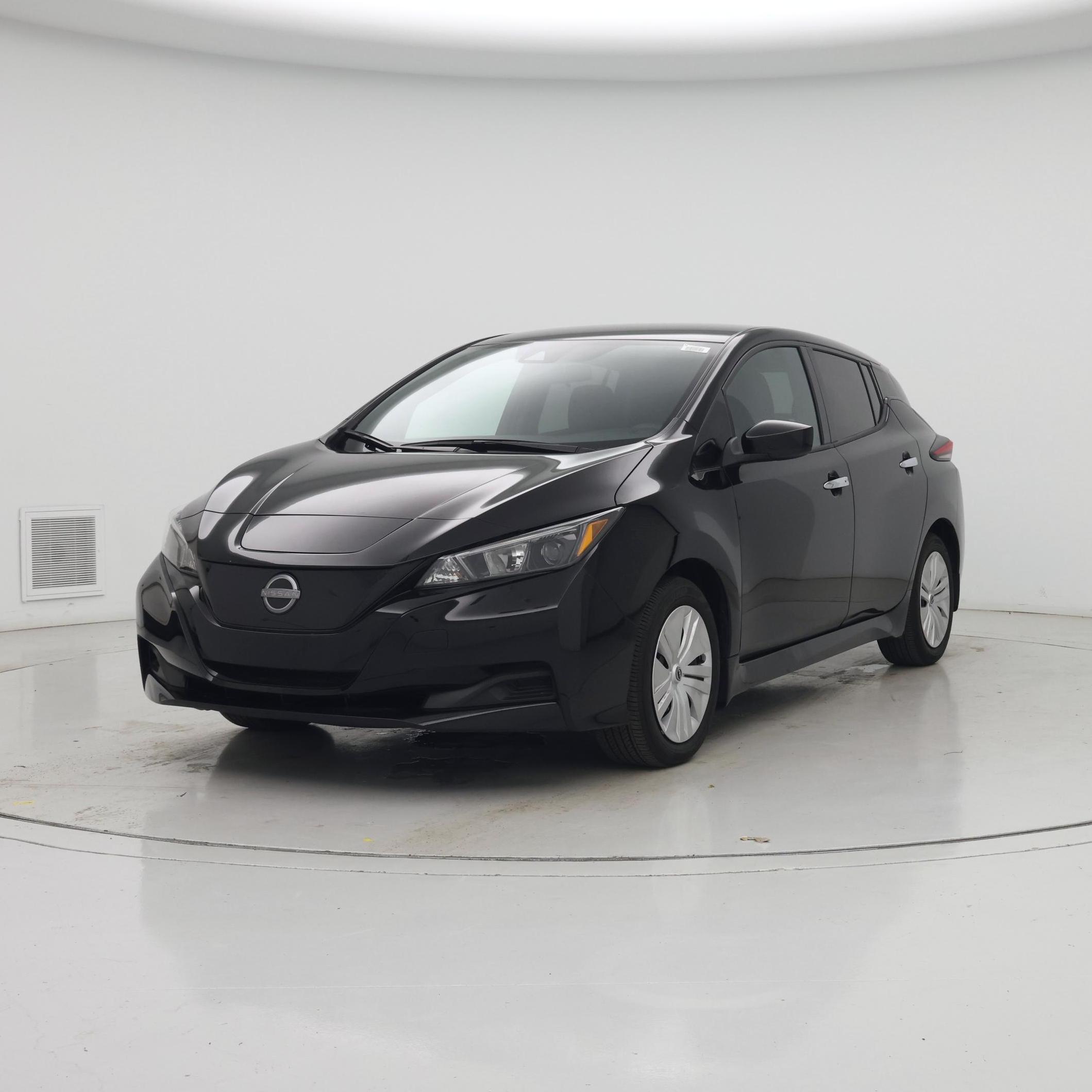 Thumbnail: 2025 Nissan Leaf - 4