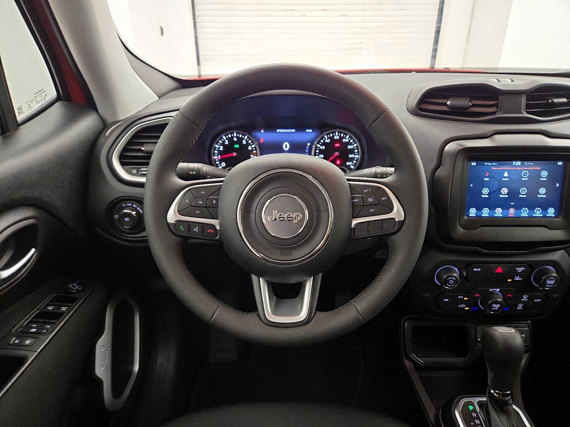 Thumbnail: 2021 Jeep Renegade - 10