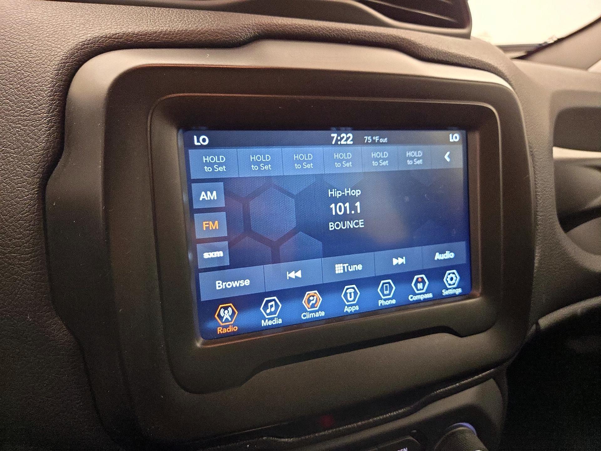 Thumbnail: 2021 Jeep Renegade - 15