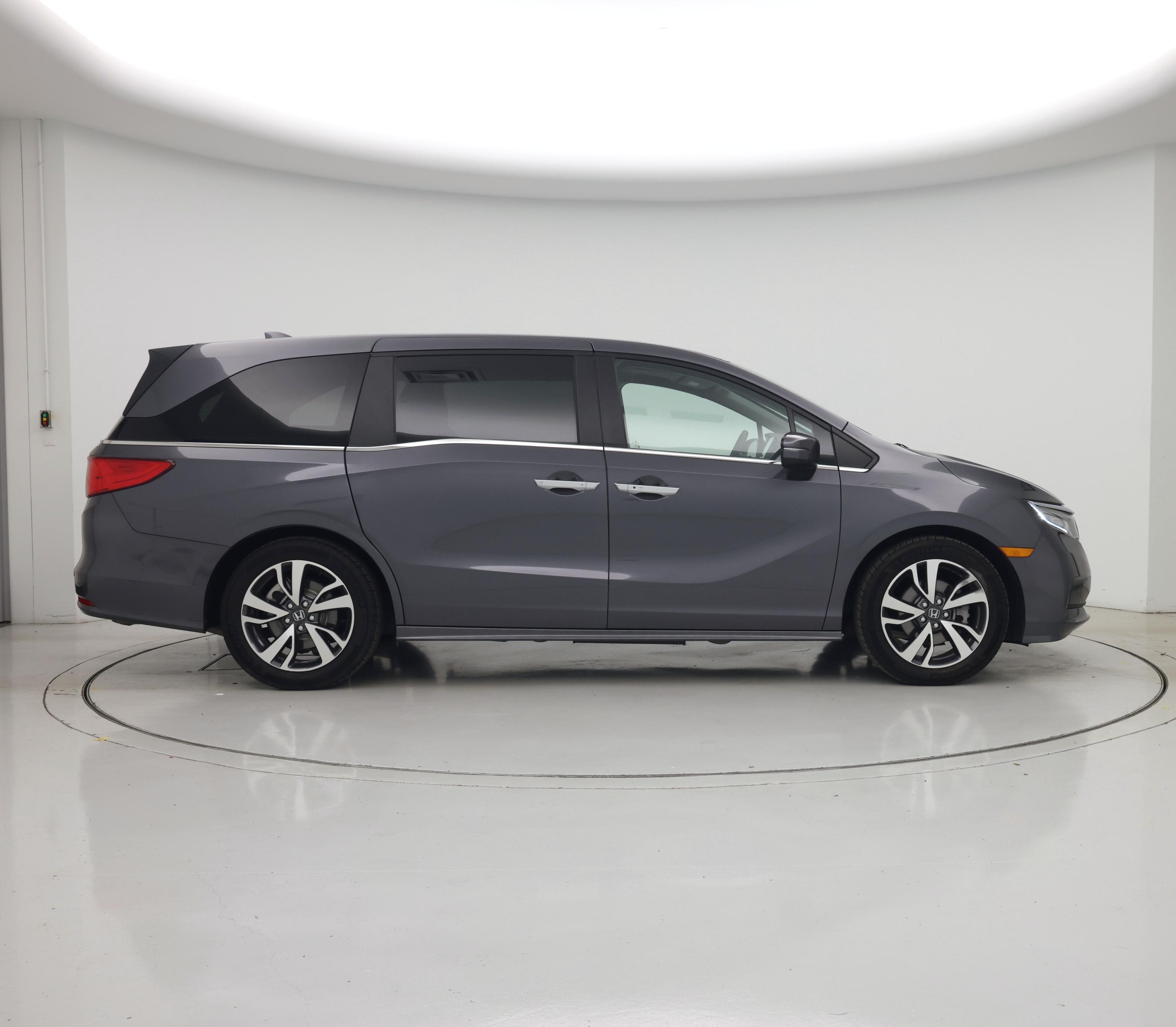 Thumbnail: 2023 Honda Odyssey - 7