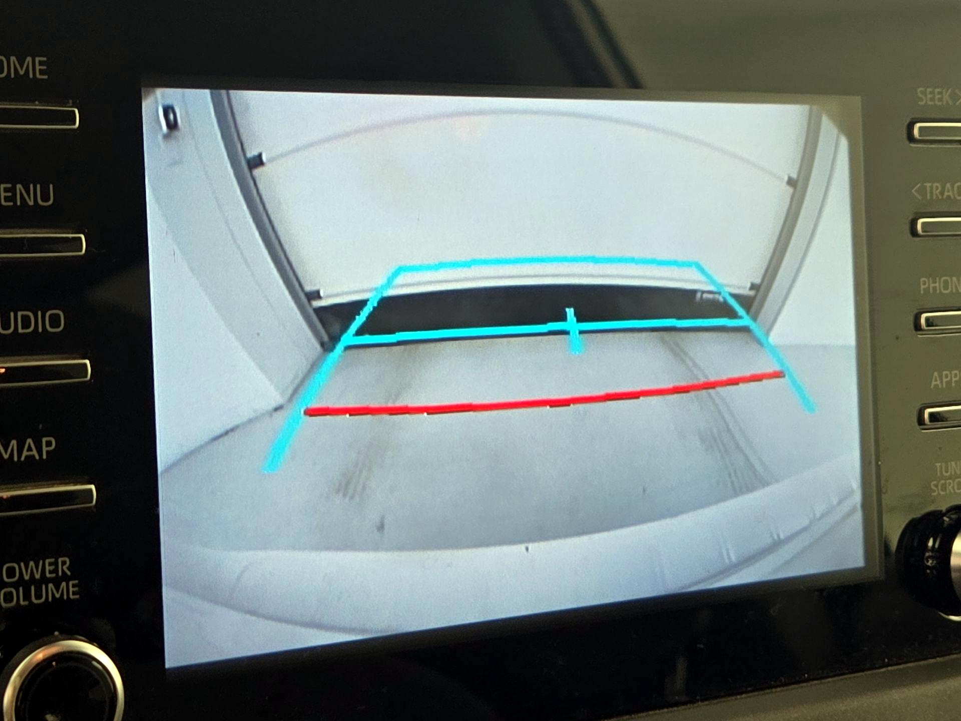 Thumbnail: 2020 Toyota Sienna - 14