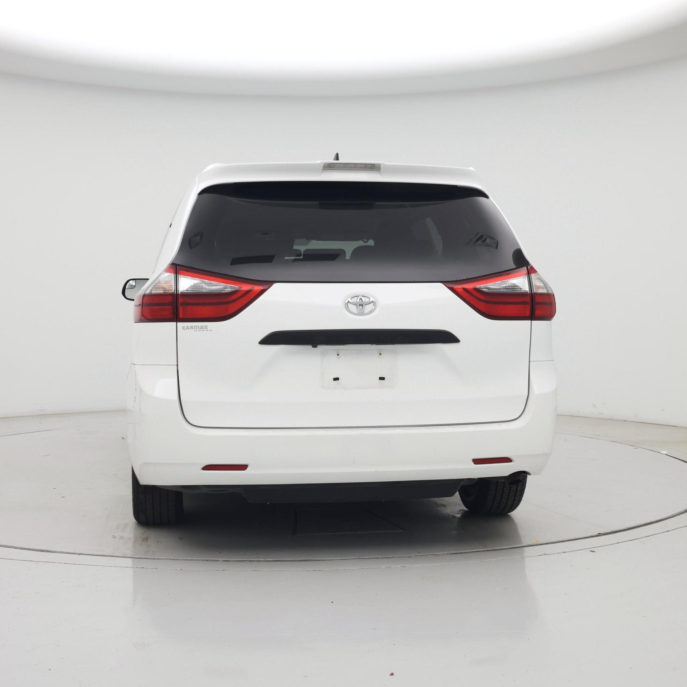 Thumbnail: 2020 Toyota Sienna - 6