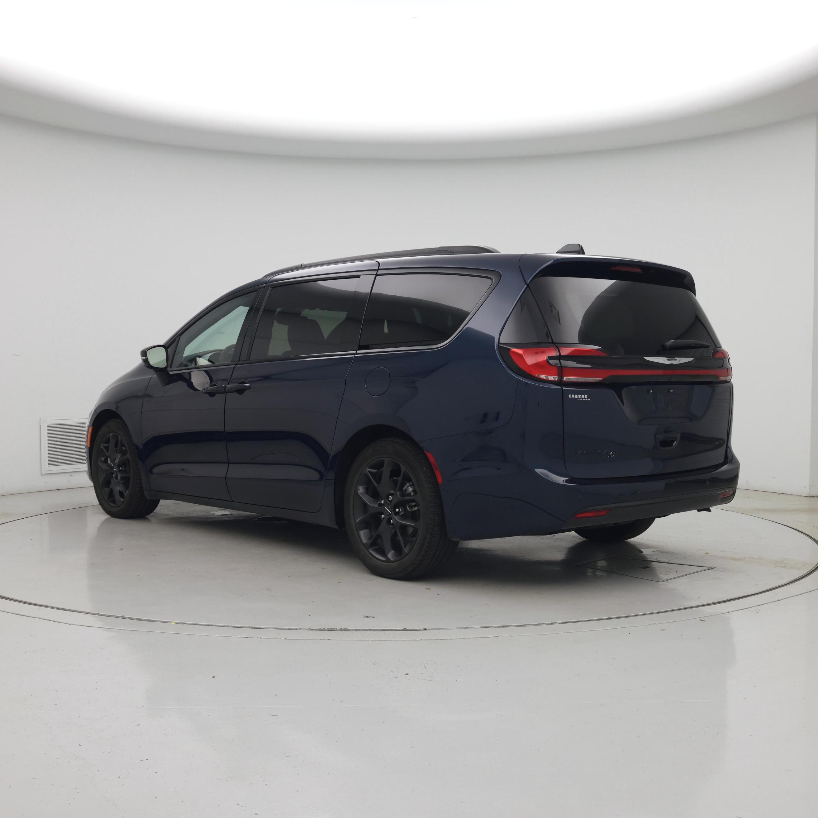 Thumbnail: 2025 Chrysler Pacifica - 2