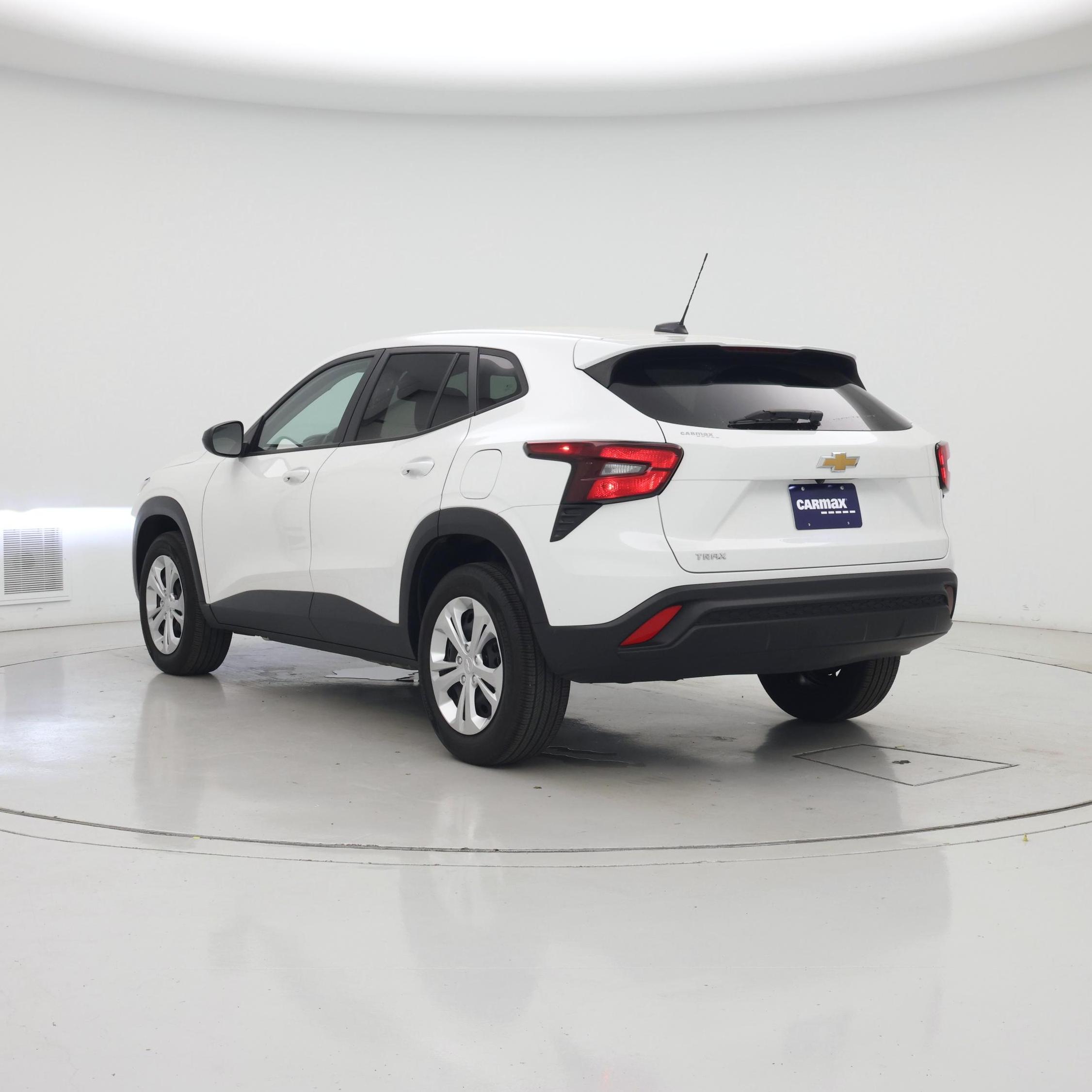 Thumbnail: 2024 Chevrolet Trax - 2