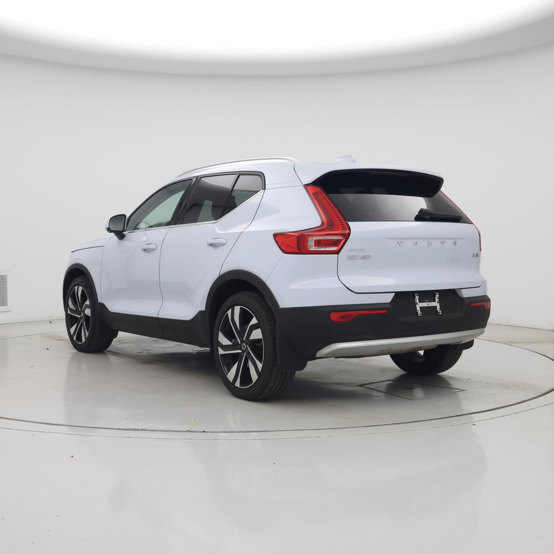 Thumbnail: 2024 Volvo XC40 - 2