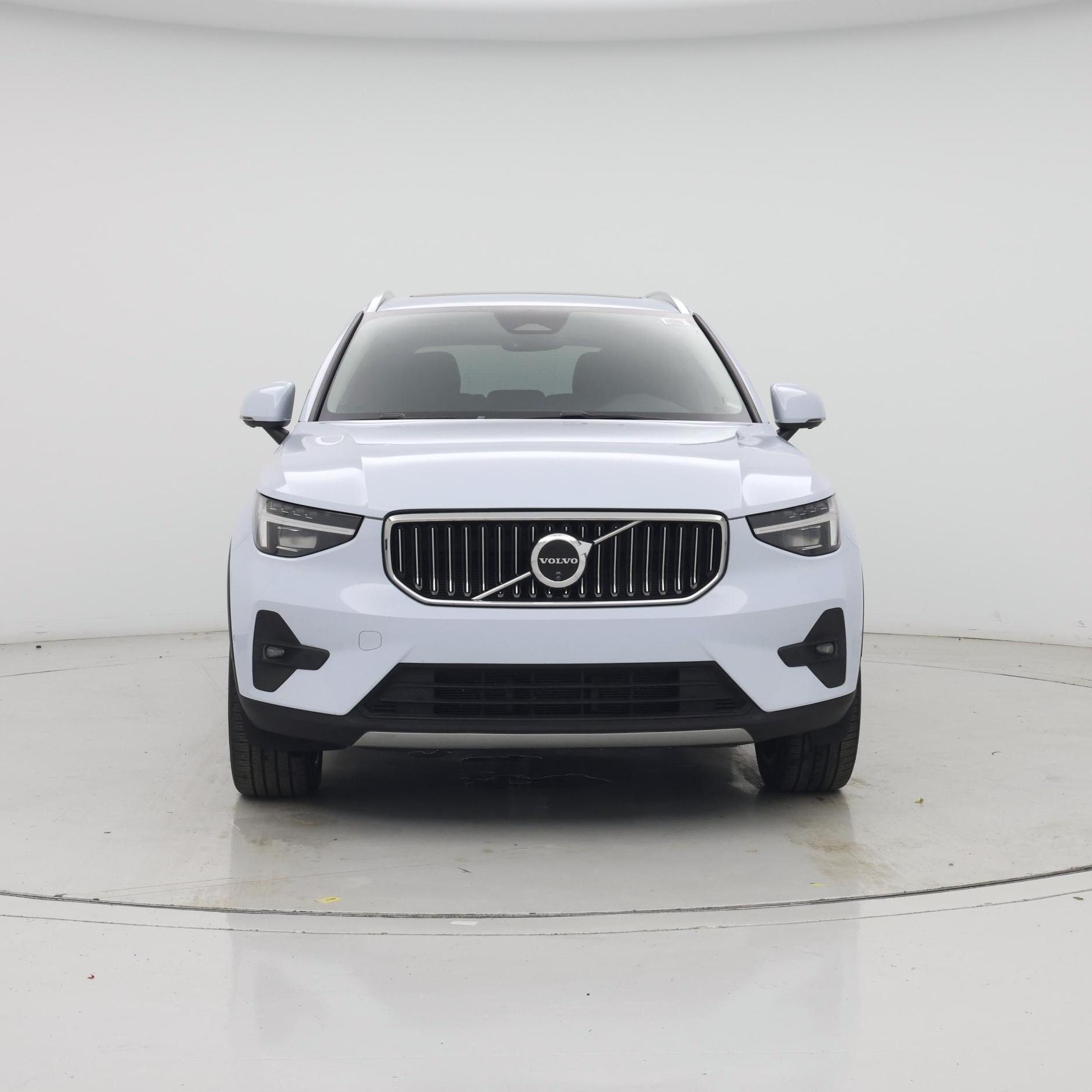 Thumbnail: 2024 Volvo XC40 - 5