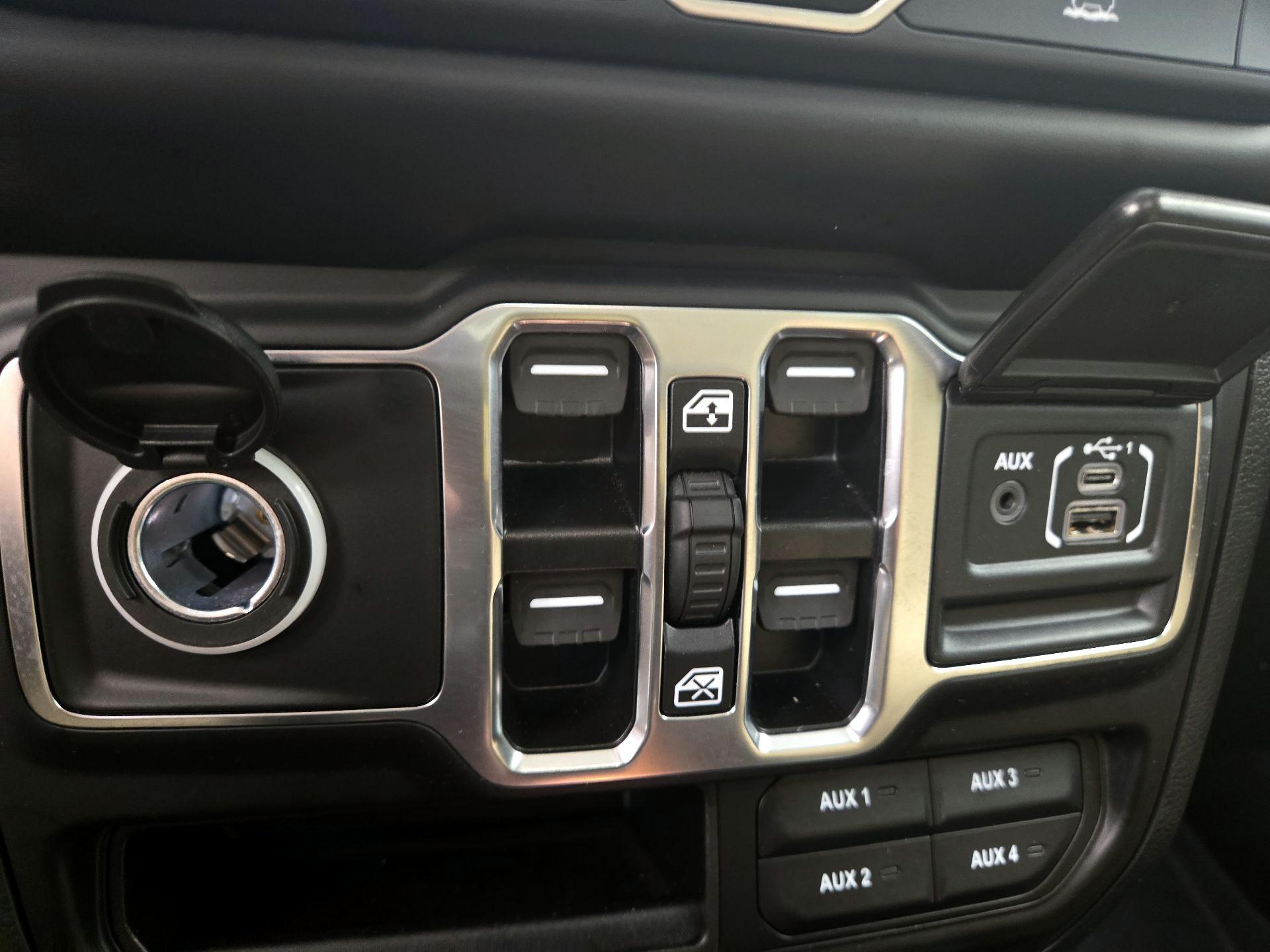 Thumbnail: 2023 Jeep Wrangler - 19