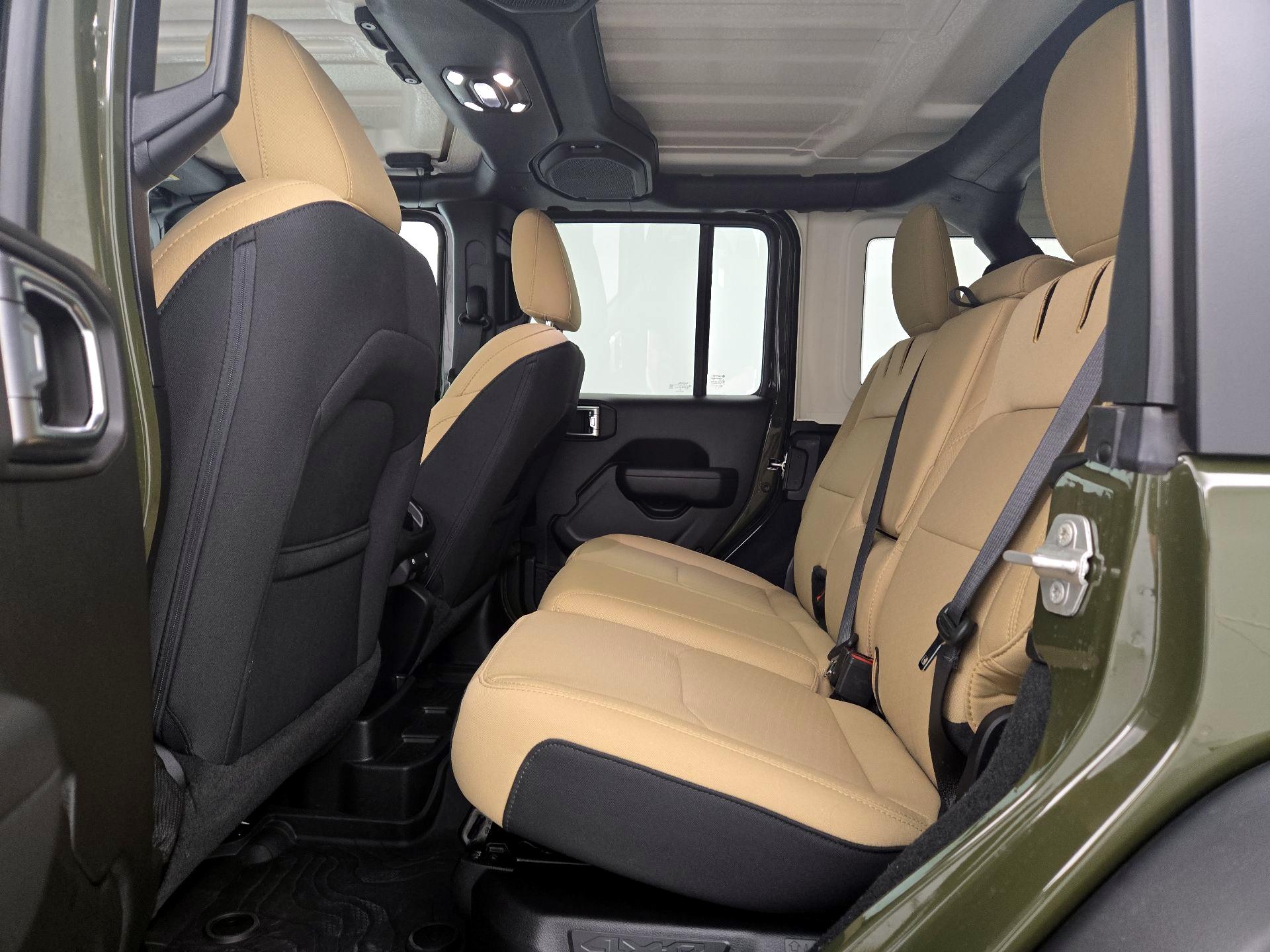 Thumbnail: 2023 Jeep Wrangler - 20