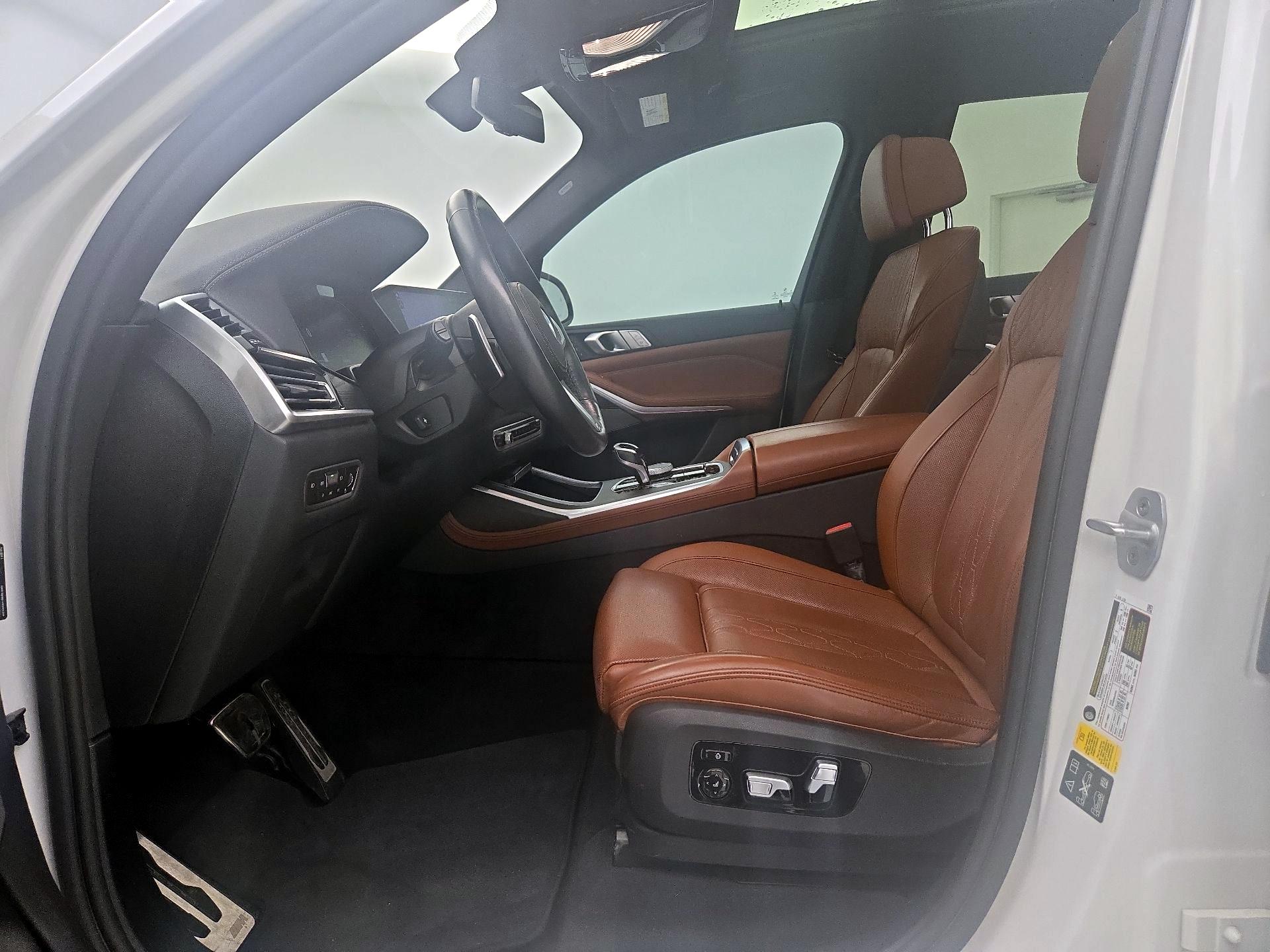 Thumbnail: 2021 BMW X7 - 11