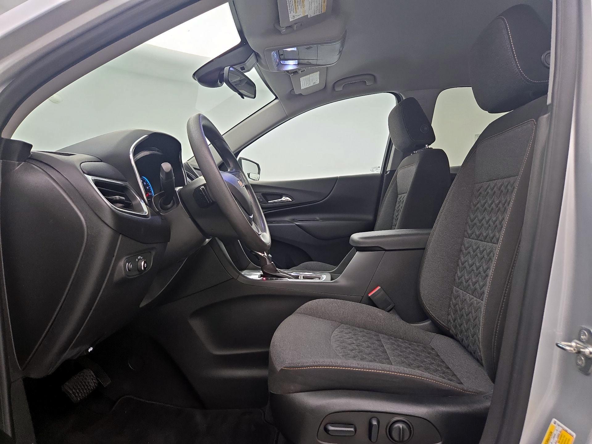 Thumbnail: 2022 Chevrolet Equinox - 11