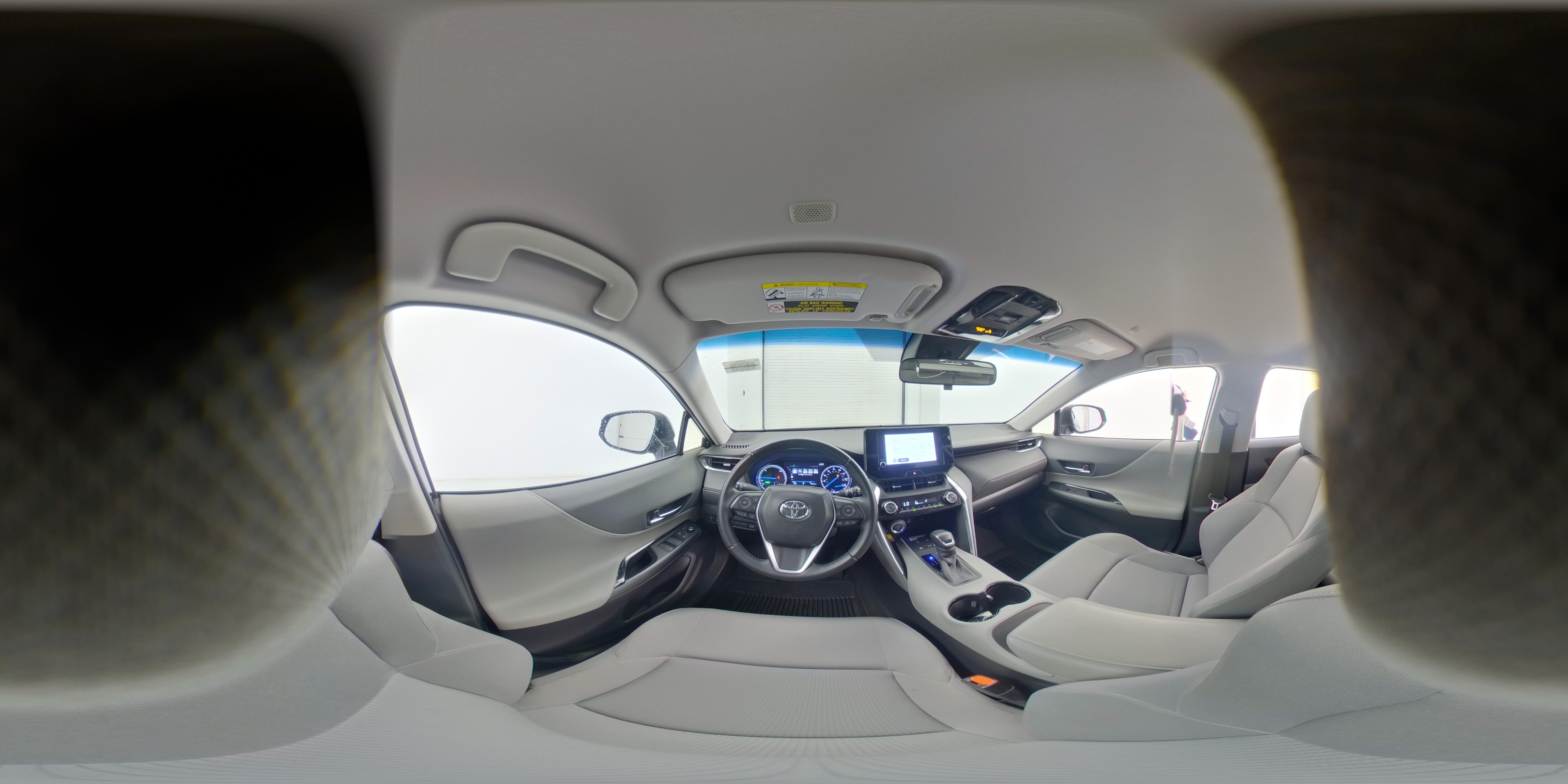 2024 Toyota Venza LE - Photo 26