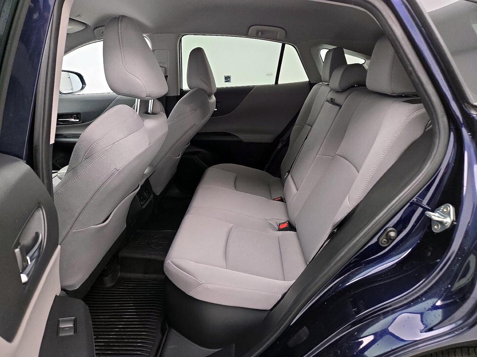 2024 Toyota Venza LE - Photo 20
