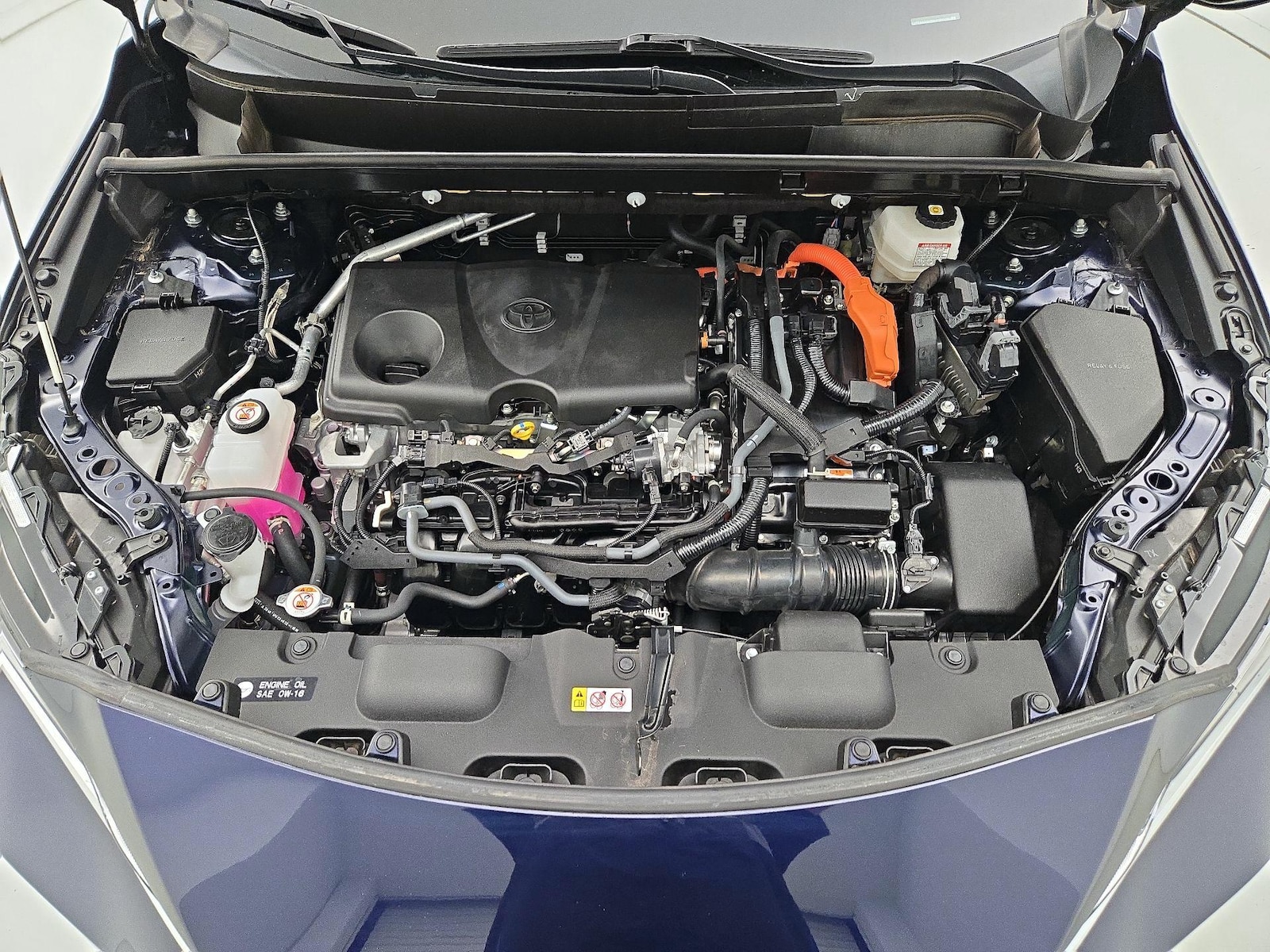 2024 Toyota Venza LE - Photo 22