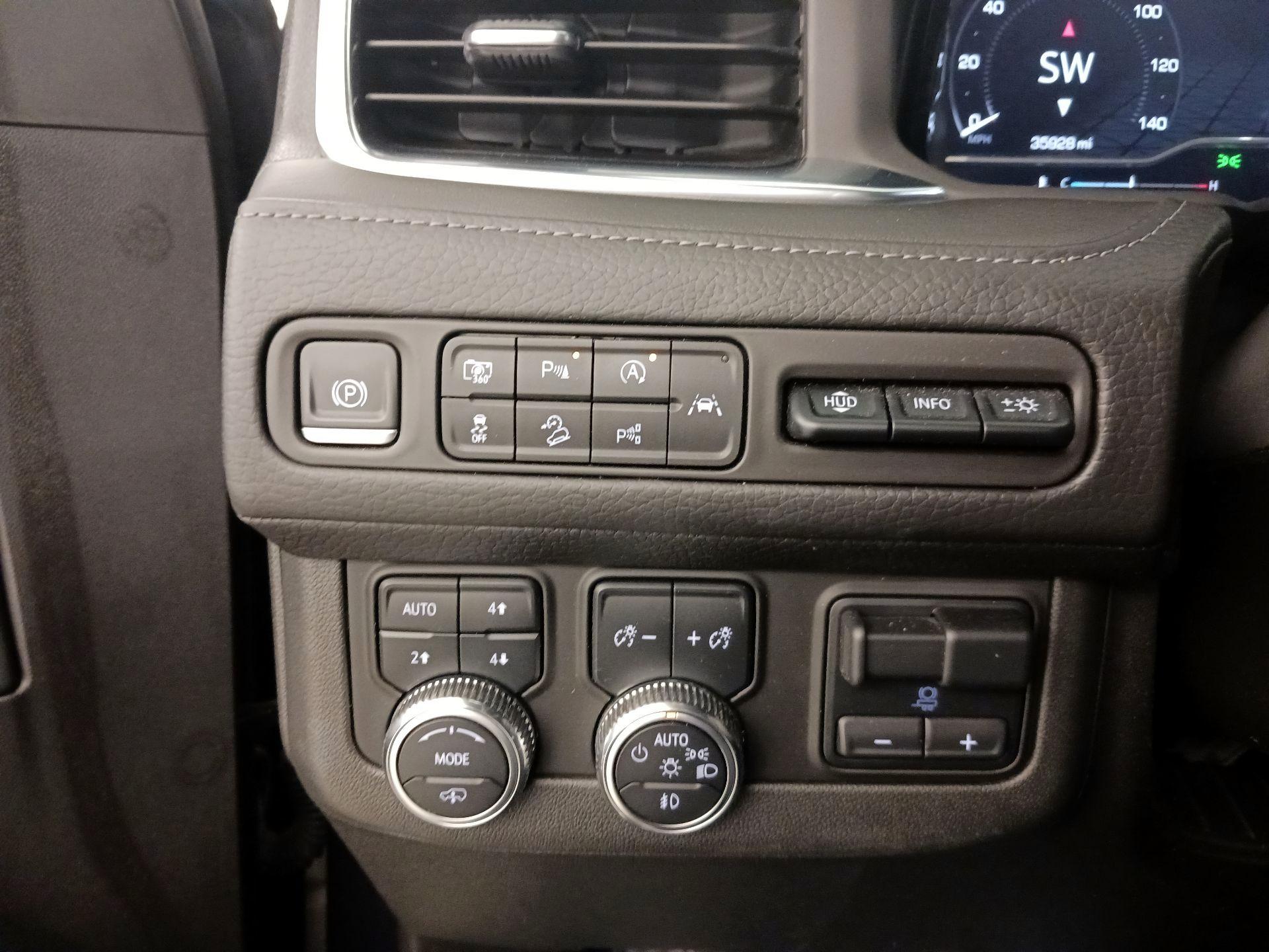Thumbnail: 2023 GMC Yukon - 13