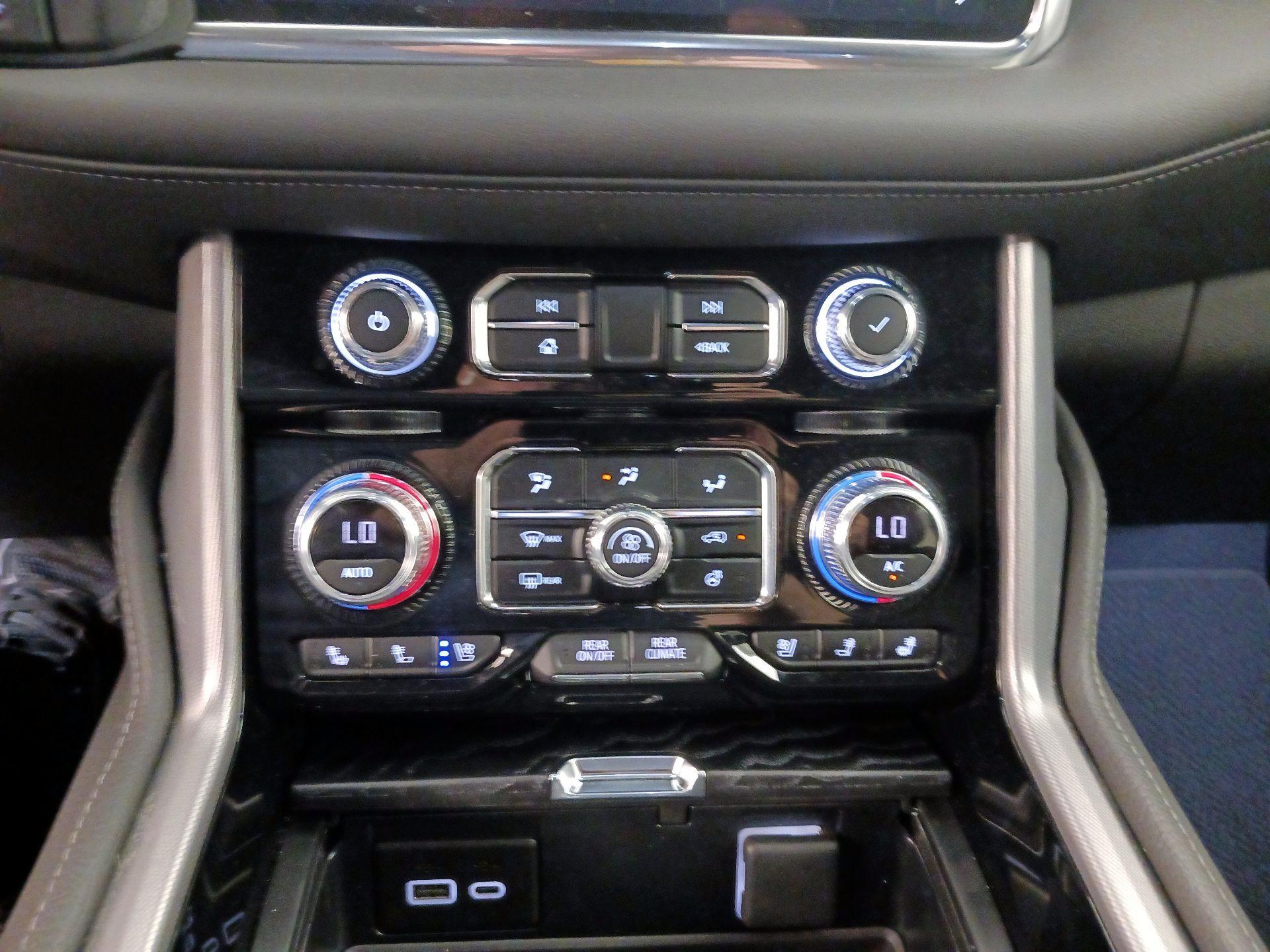 Thumbnail: 2023 GMC Yukon - 16