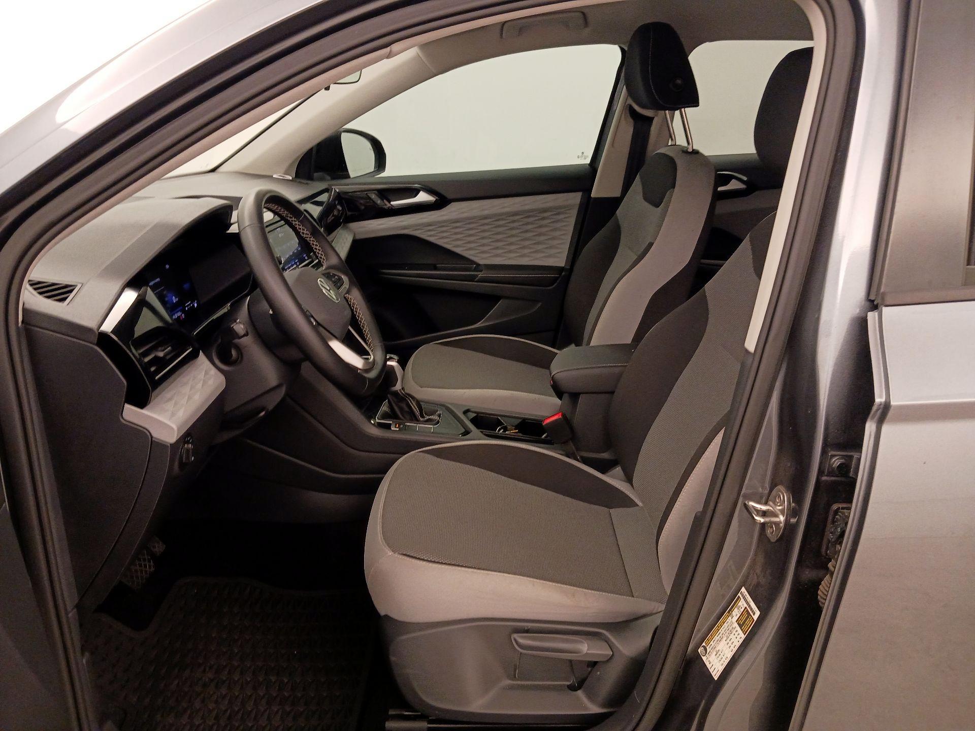 Thumbnail: 2024 Volkswagen Taos - 11