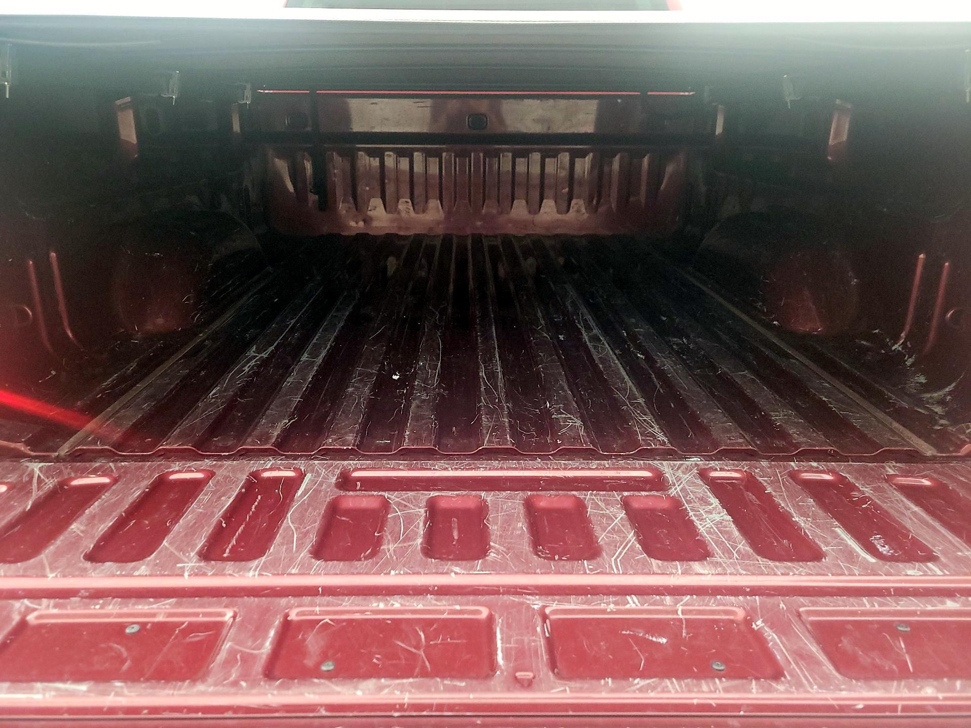 Thumbnail: 2014 Chevrolet Silverado 1500 - 20