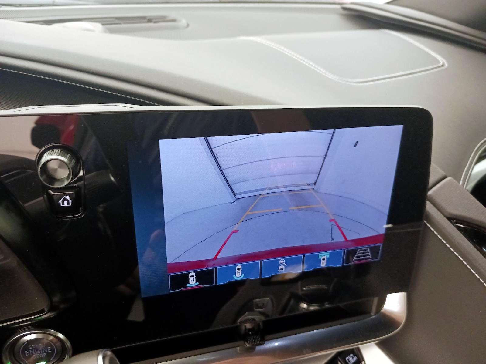 2024 Chevrolet Corvette 2LT - Photo 16