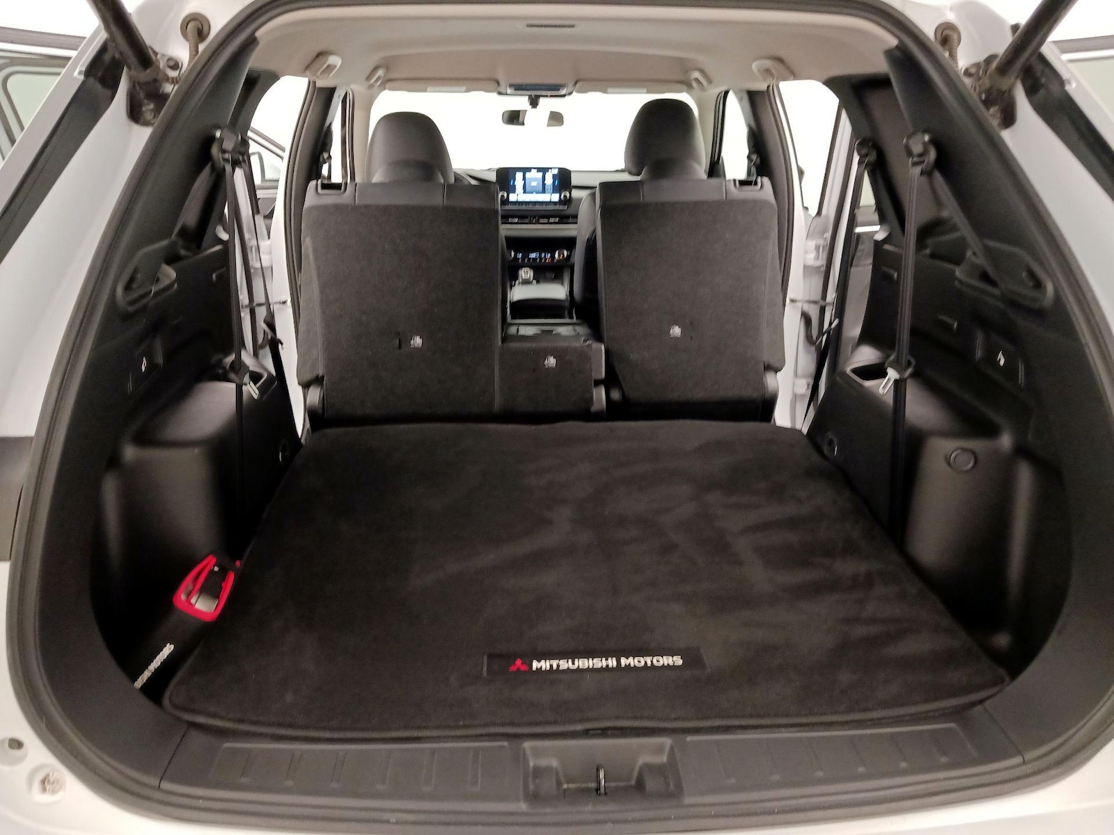 2024 Mitsubishi Outlander SE - Photo 22