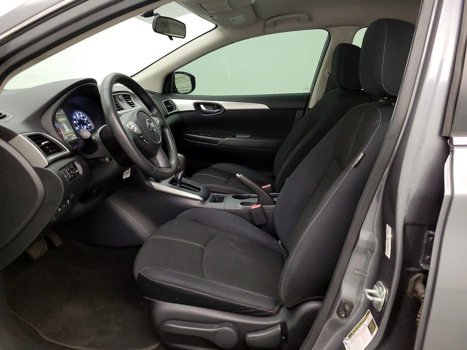 2018 Nissan Sentra S - Photo 12