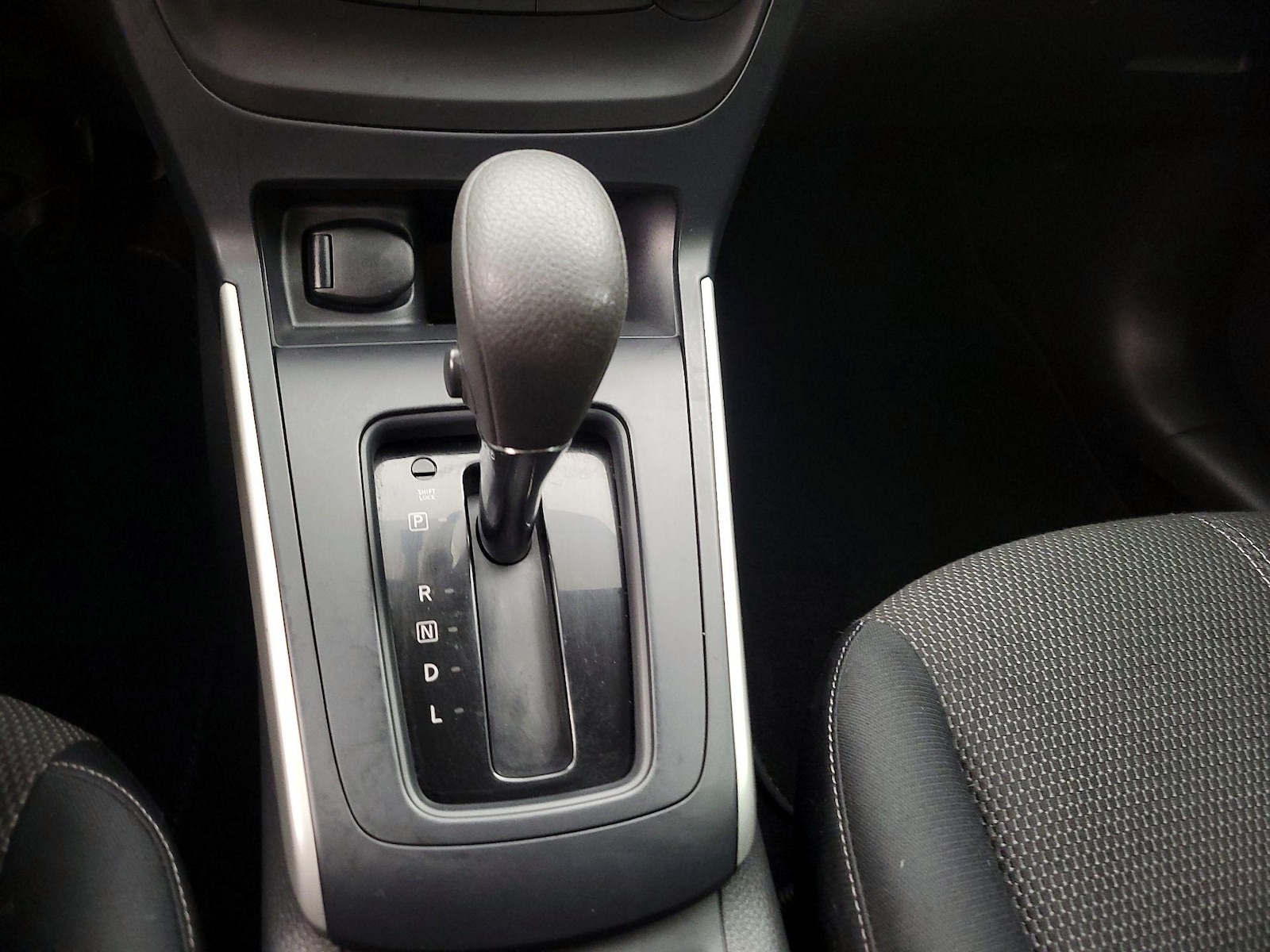 2018 Nissan Sentra S - Photo 18