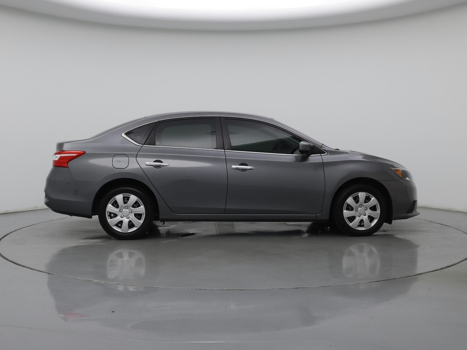 2018 Nissan Sentra S - Photo 8
