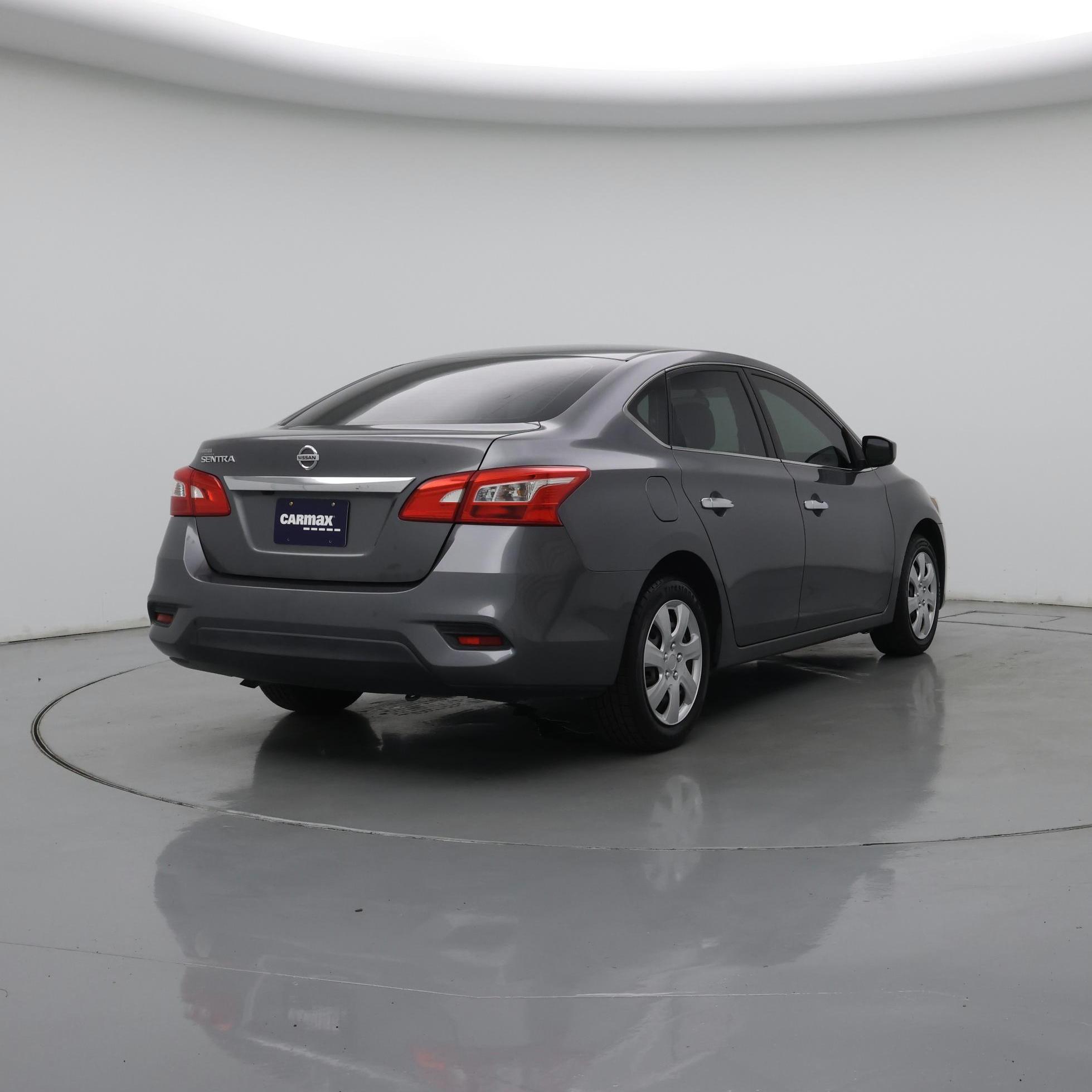 Thumbnail: 2018 Nissan Sentra - 8