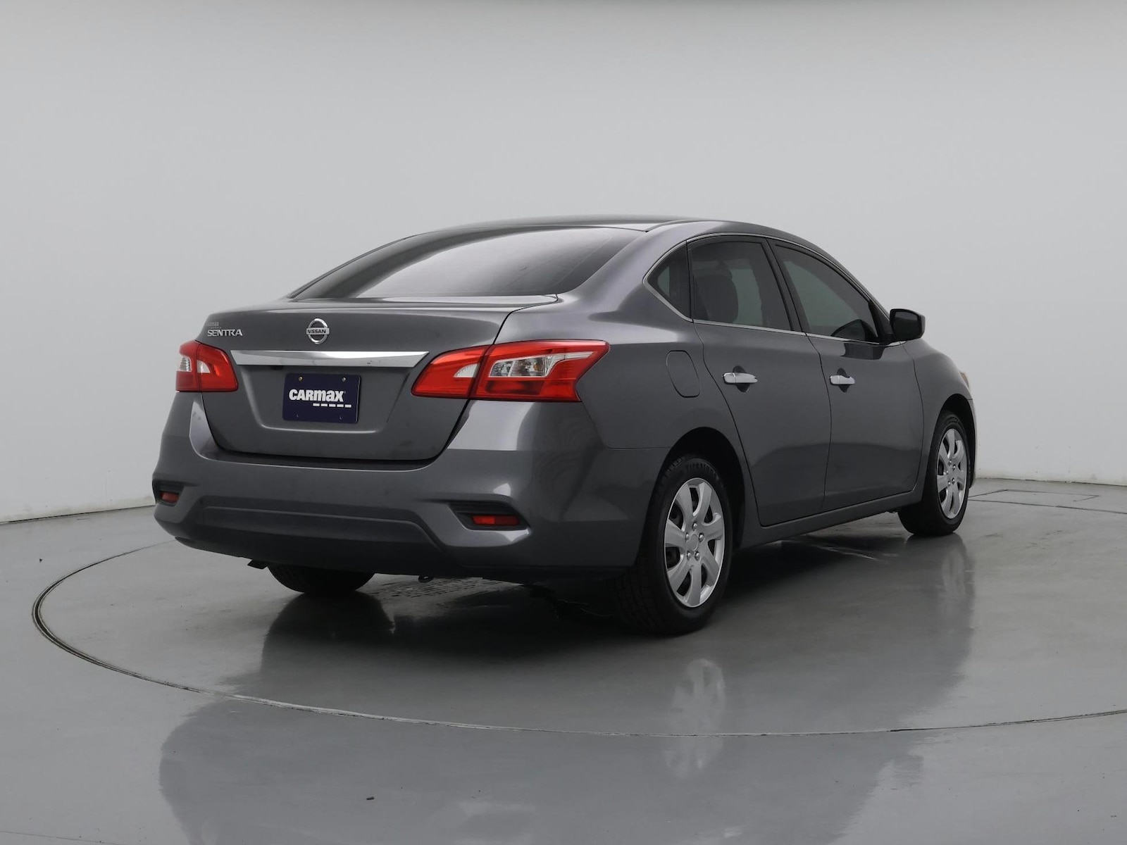 2018 Nissan Sentra S - Photo 9