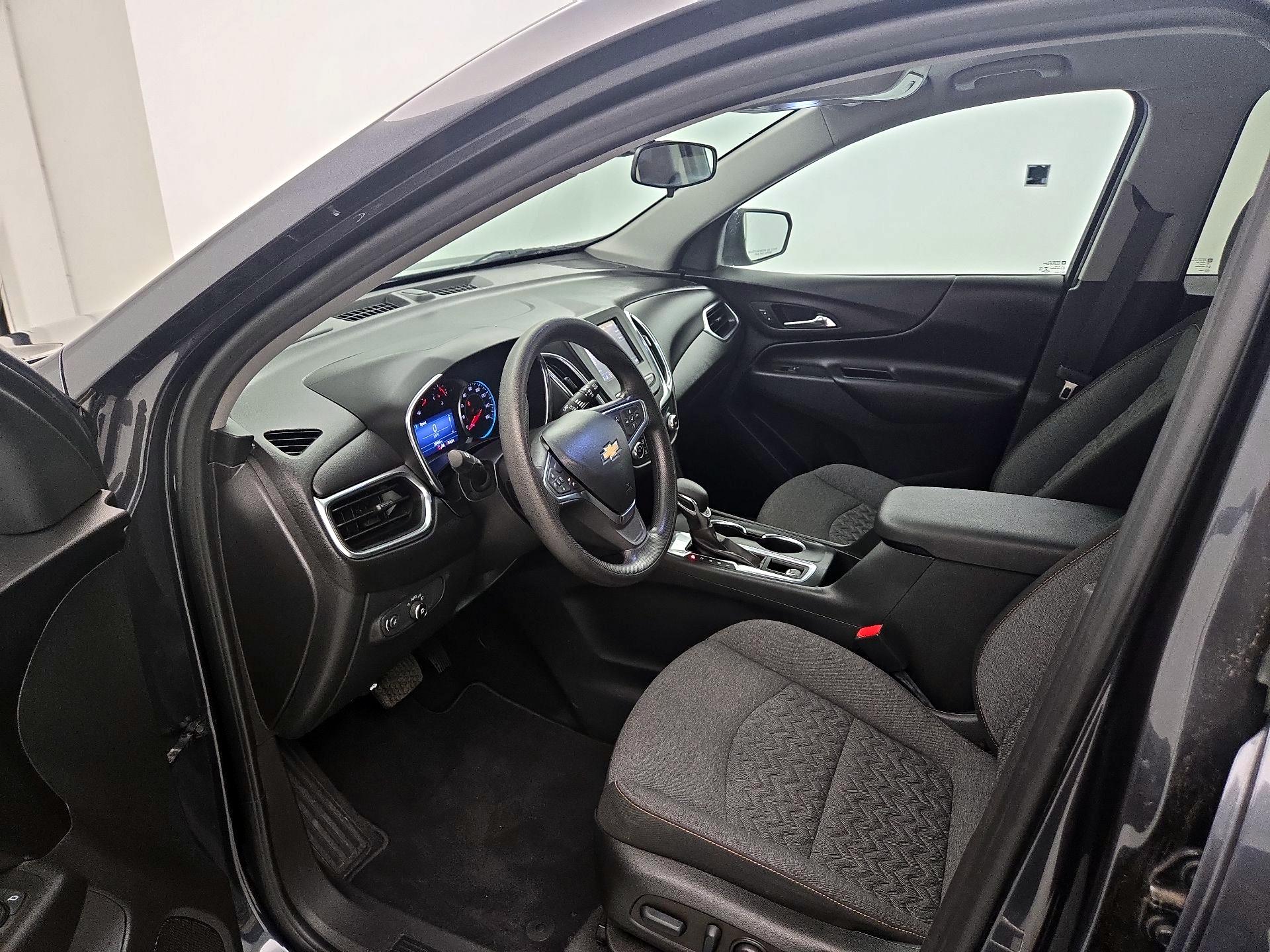 Thumbnail: 2022 Chevrolet Equinox - 11