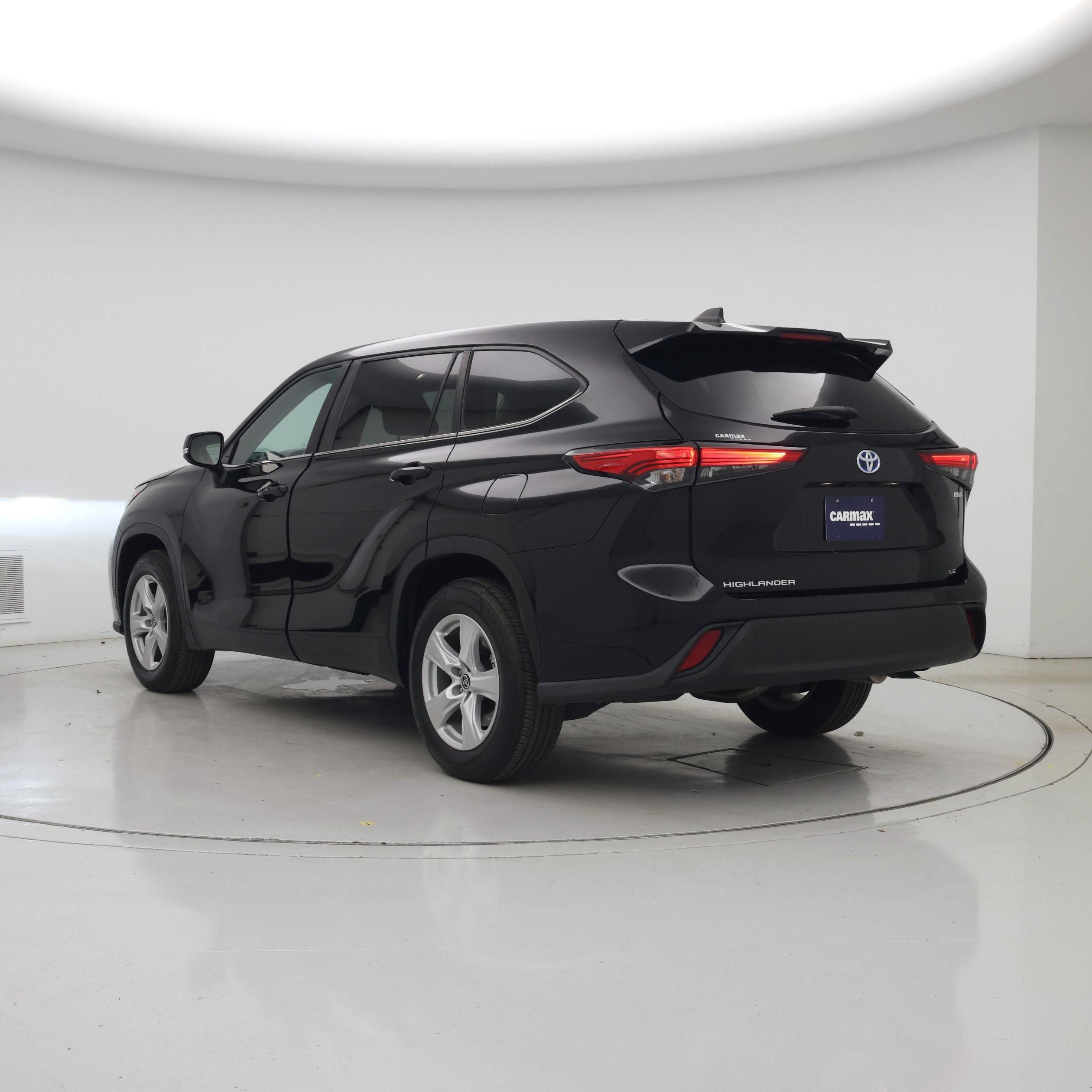Thumbnail: 2023 Toyota Highlander - 2