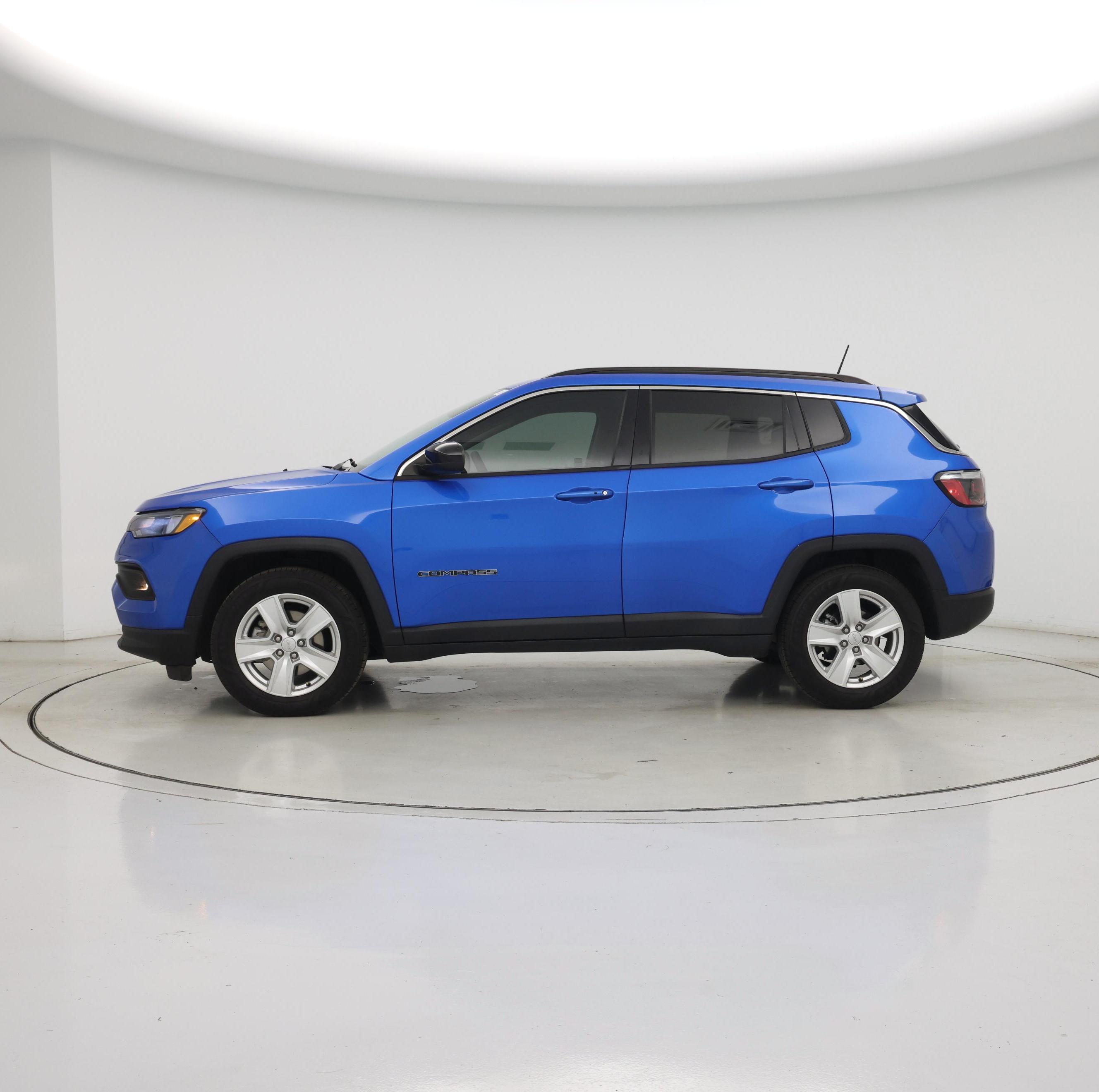 Thumbnail: 2022 Jeep Compass - 3