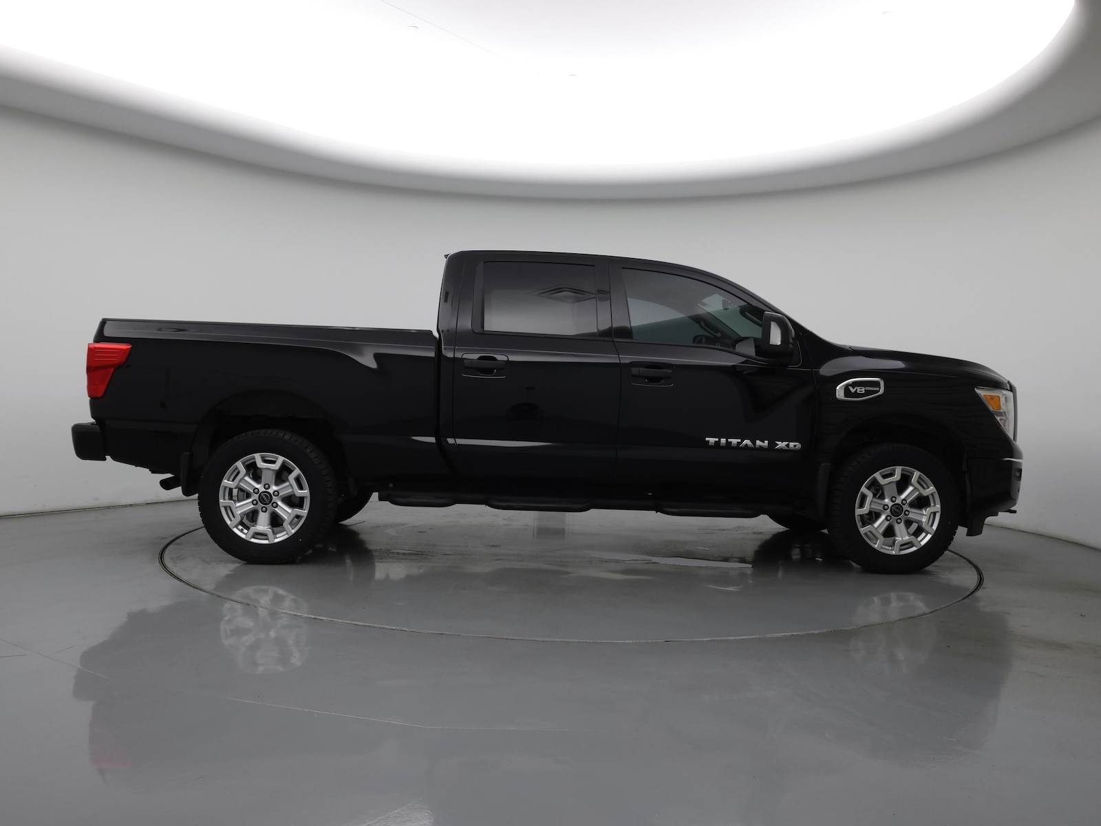 2024 Nissan Titan XD SV - Photo 8