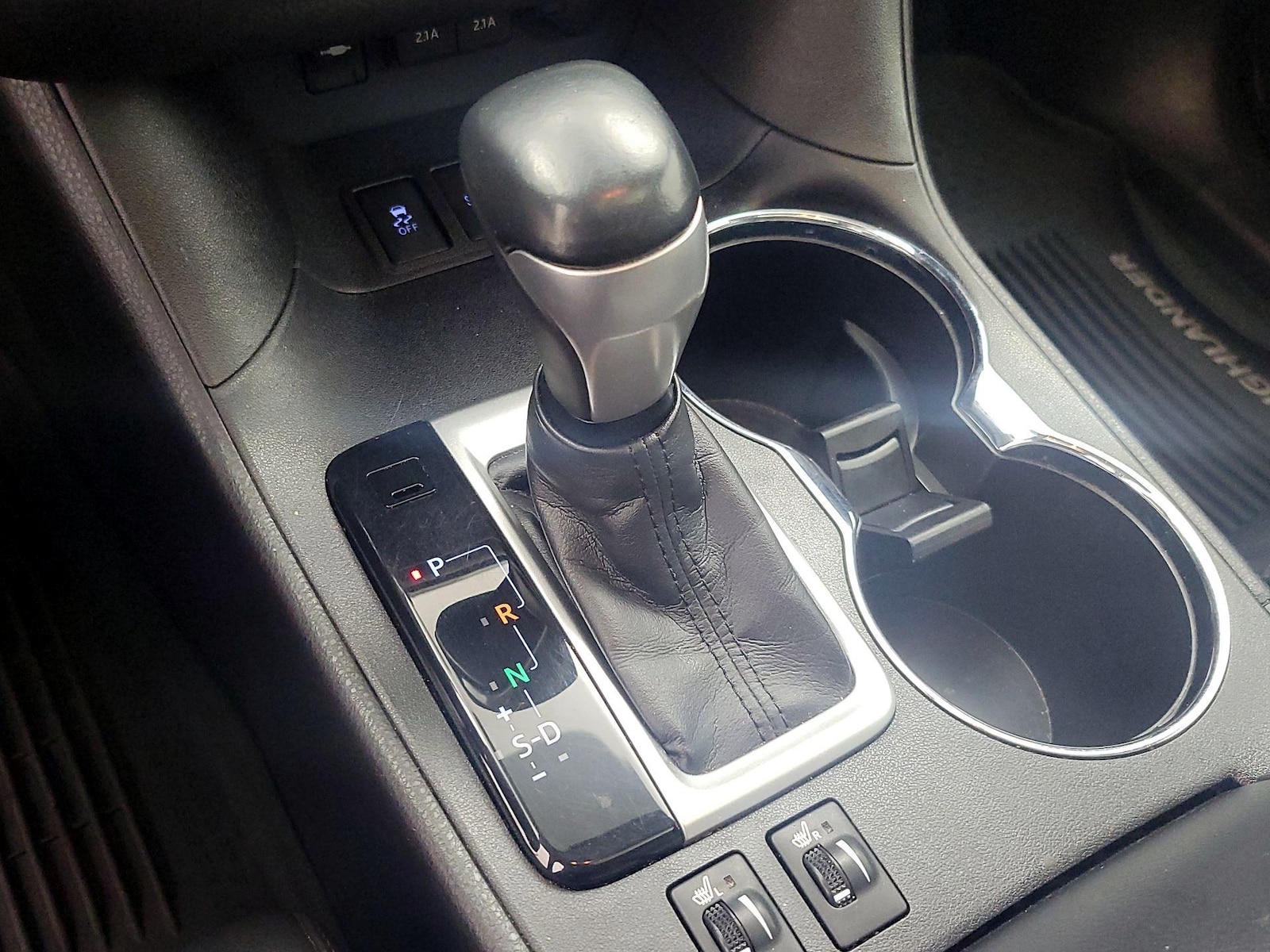 2019 Toyota Highlander XLE - Photo 18
