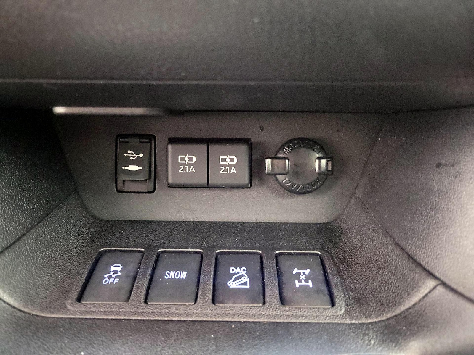2019 Toyota Highlander XLE - Photo 19