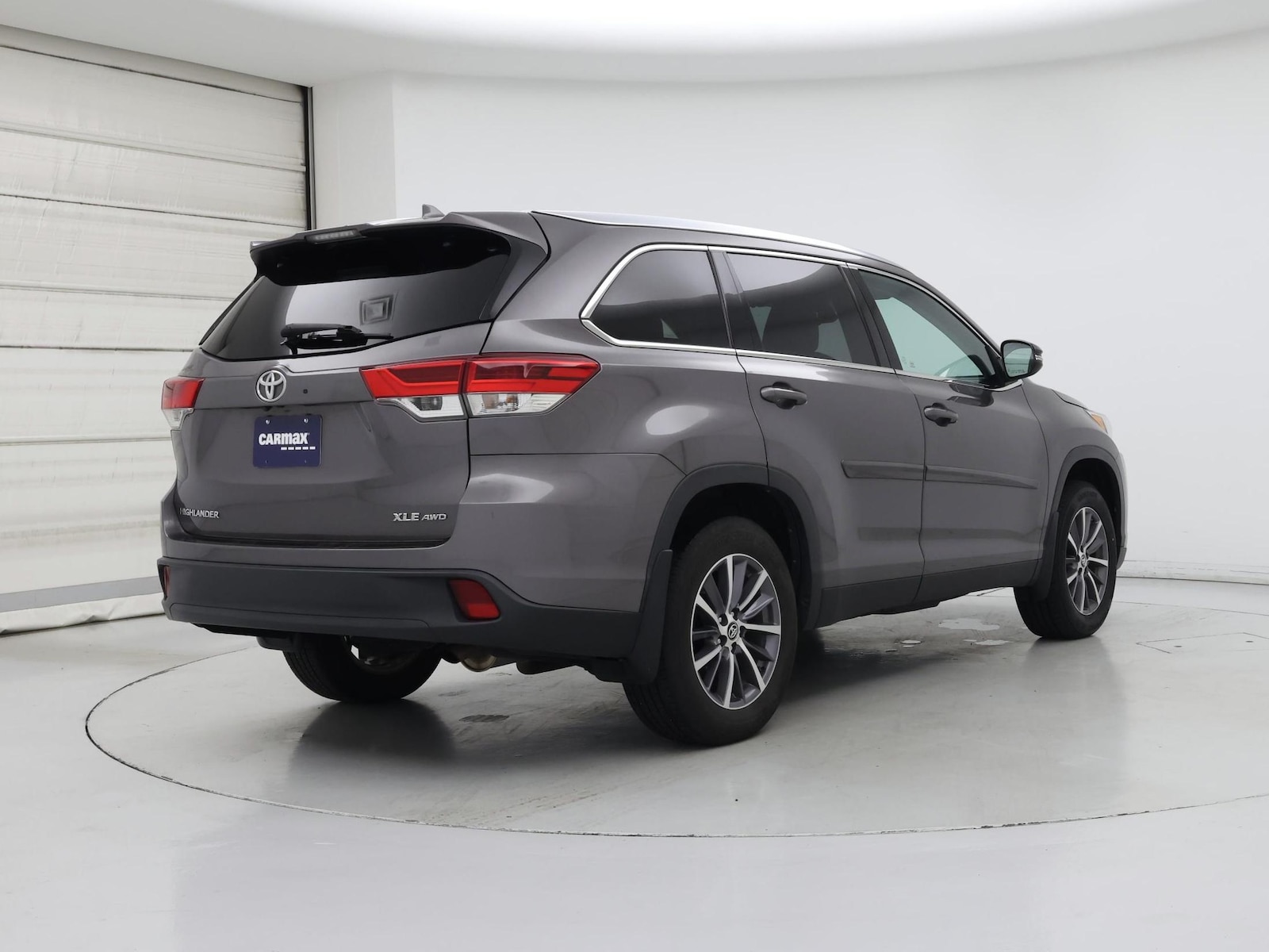 2019 Toyota Highlander XLE - Photo 9