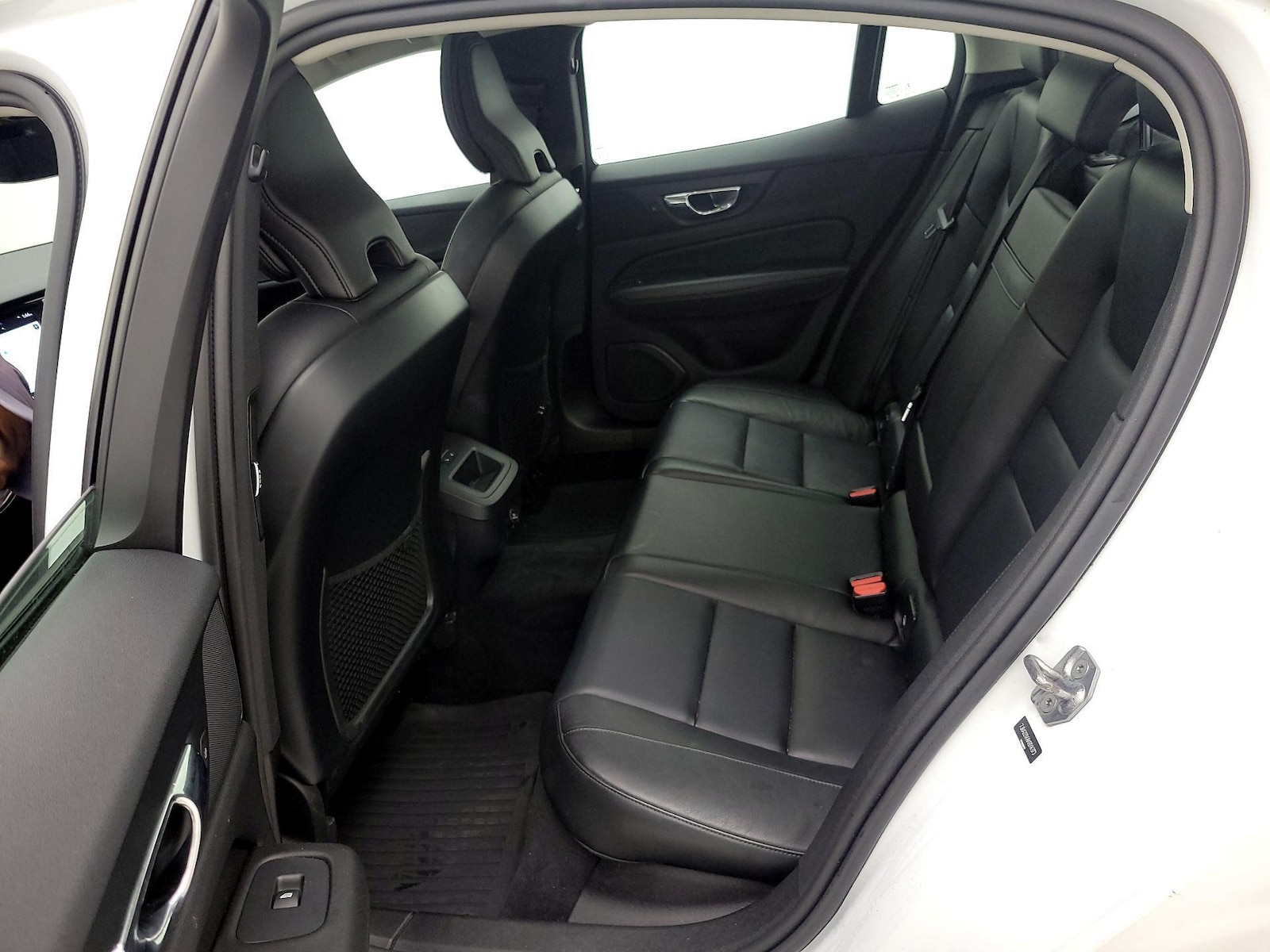 2019 Volvo S60 Momentum - Photo 22