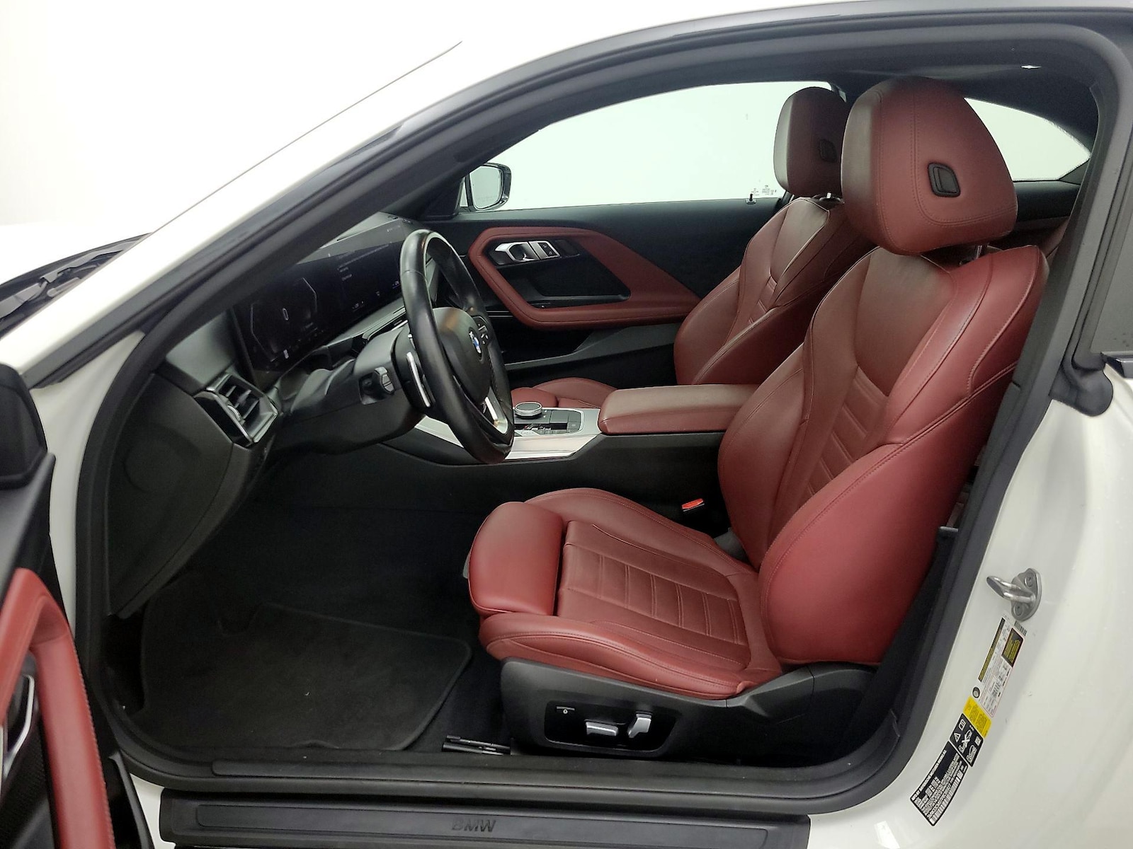 Power Seat(s) & Leather Seats