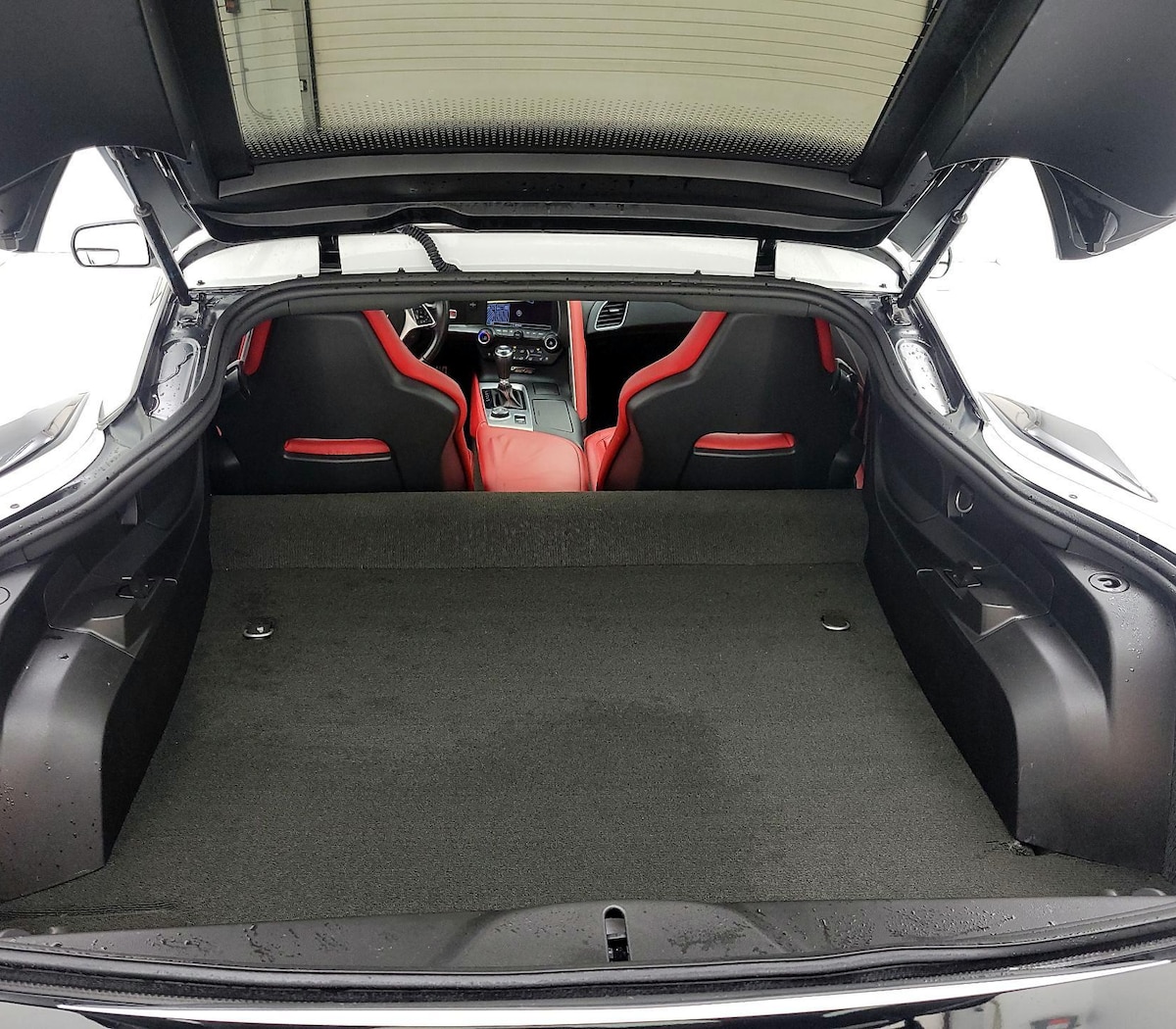 Trunk/Cargo (Seats Up)