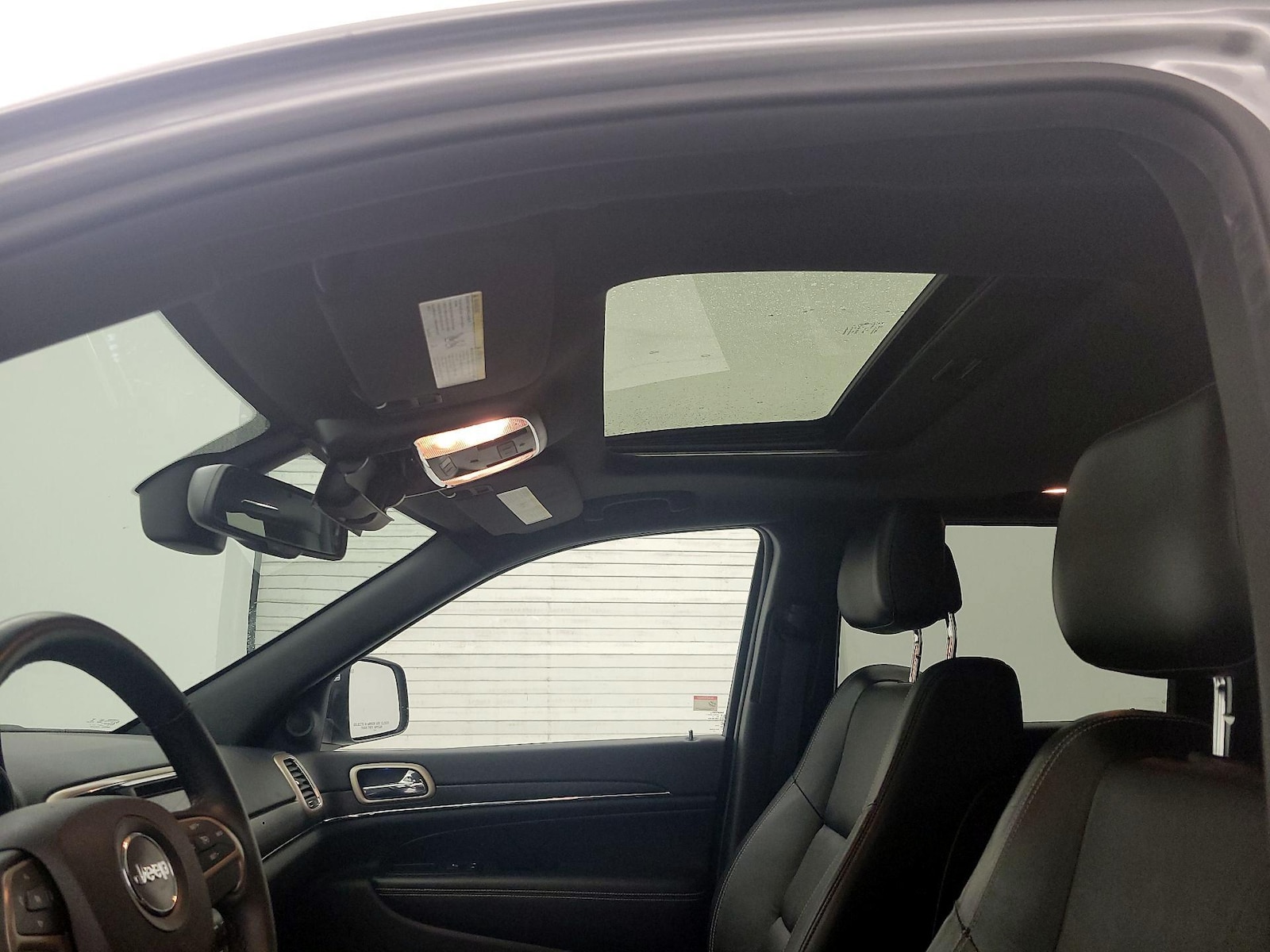 Sunroof(s) & Overhead Airbags