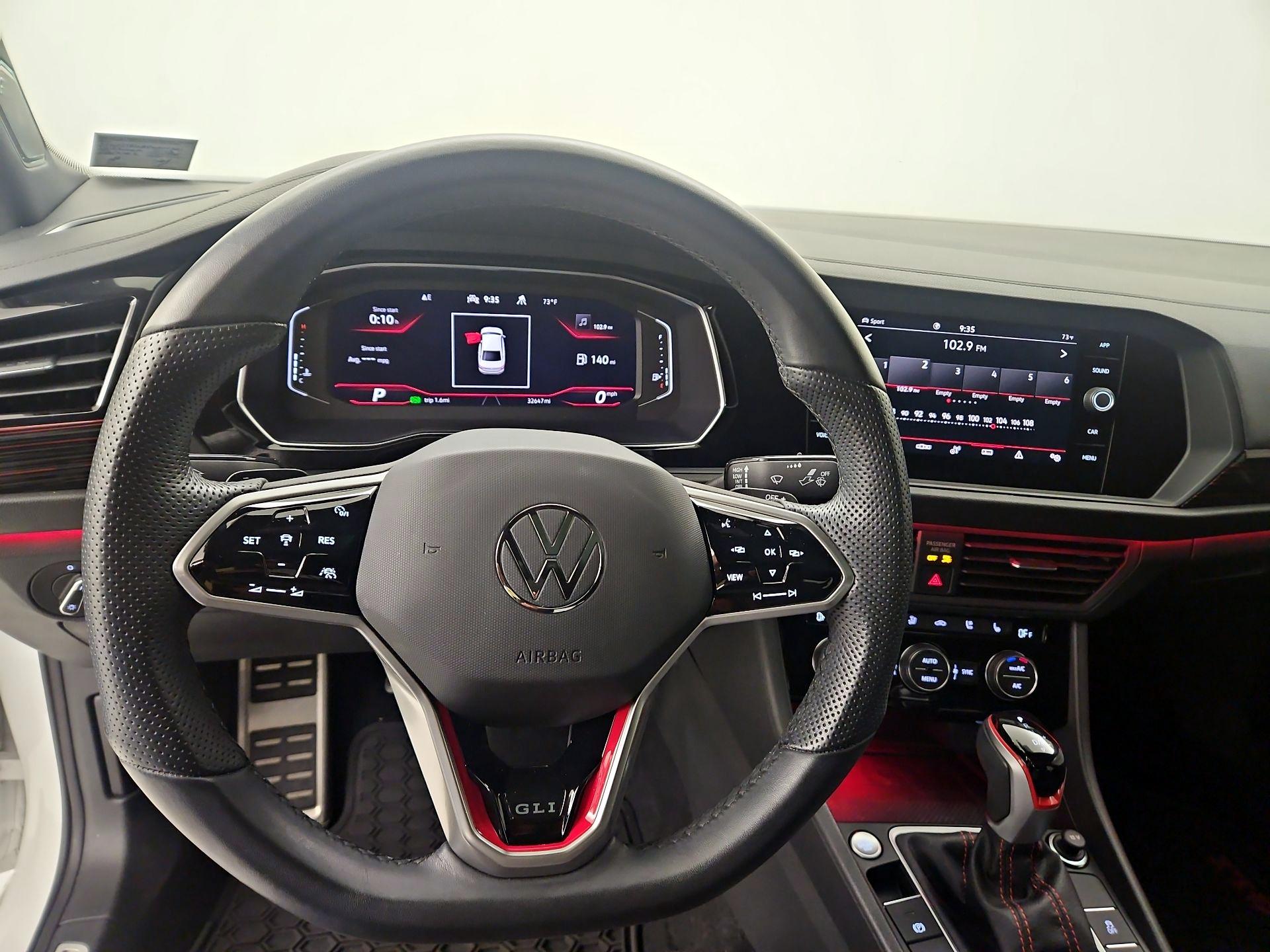 Thumbnail: 2023 Volkswagen Jetta - 10