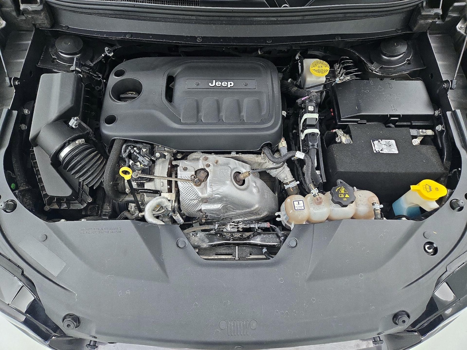 2019 Jeep Cherokee Latitude Plus - Photo 23