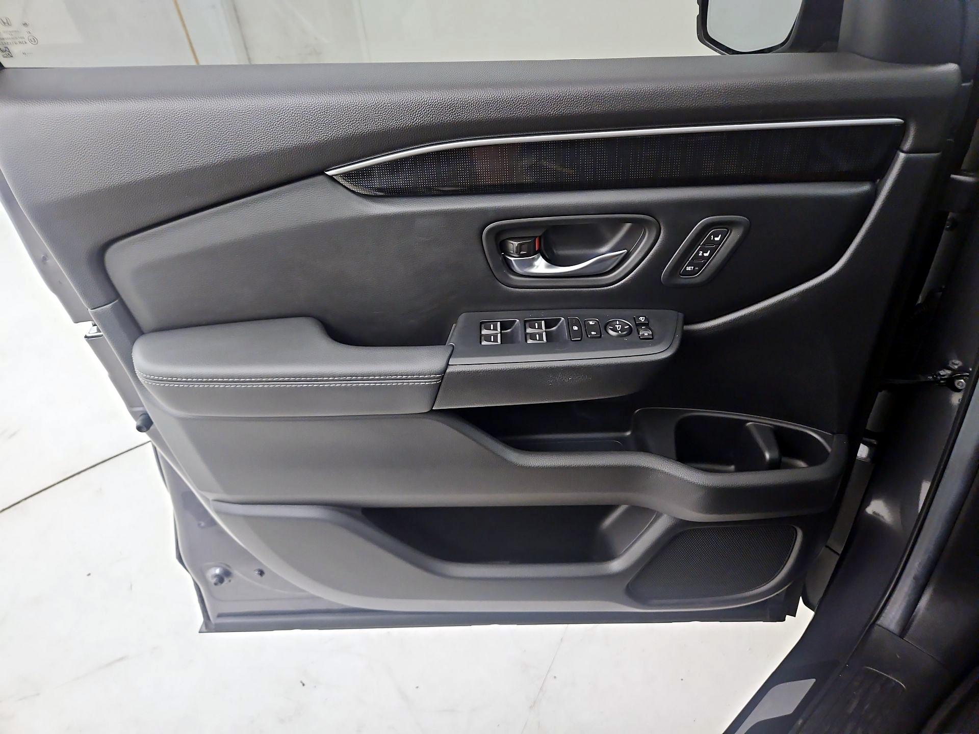 Thumbnail: 2025 Honda Pilot - 12